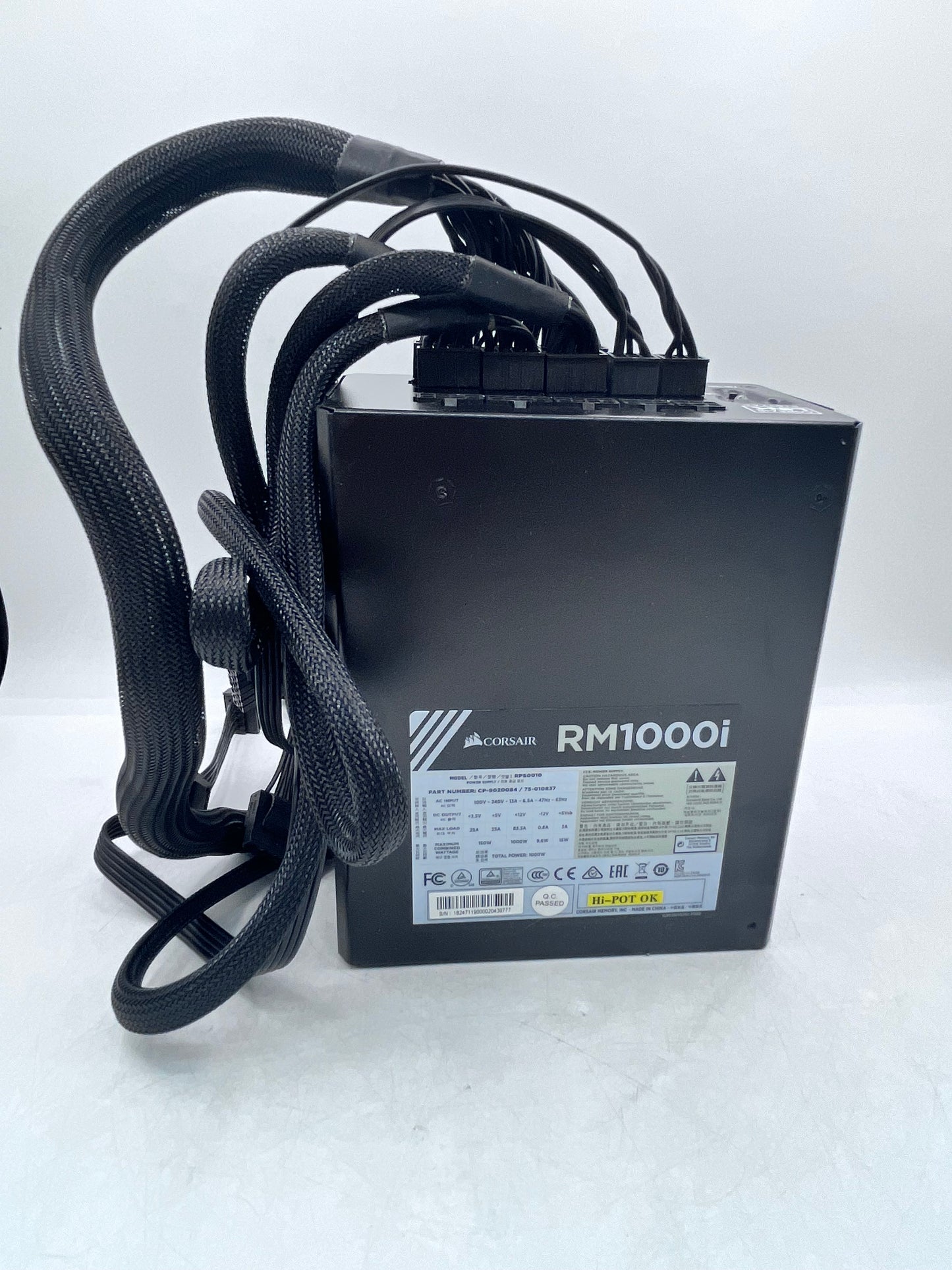 Corsair RM1000i 1000-Watt High Performance Fully Modular Power Supply RPS0010
