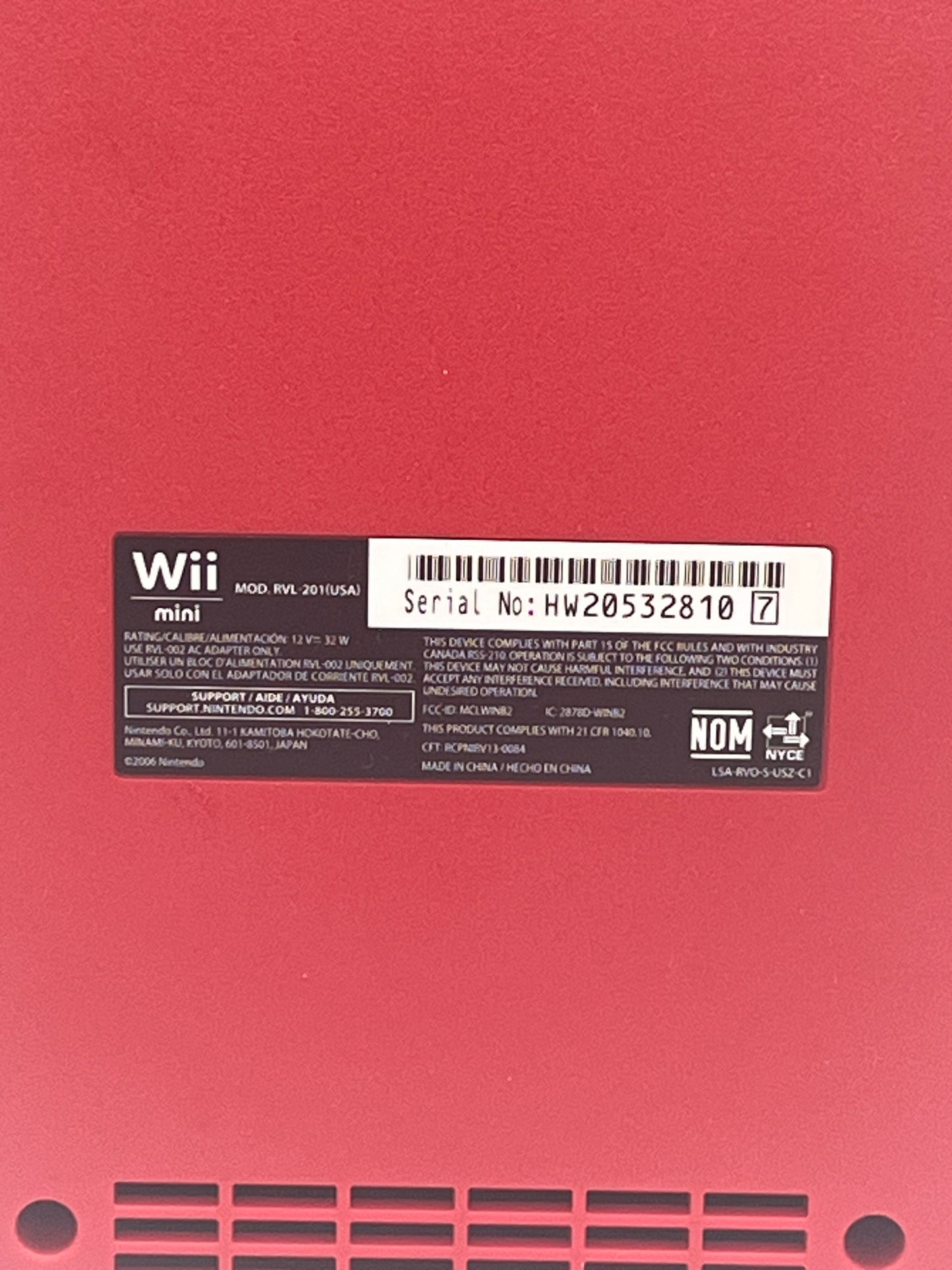 Nintendo Wii RVL-201 Video Game System Red