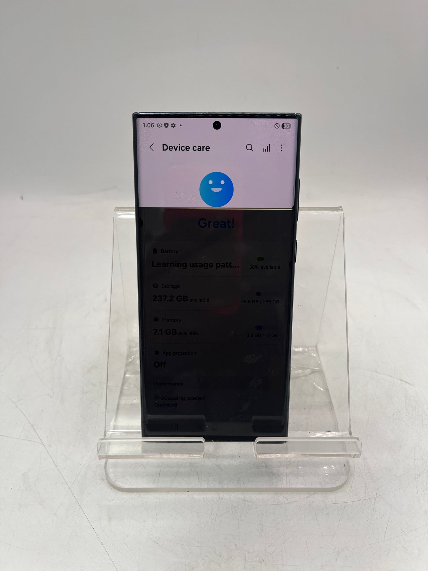 Unlocked Samsung Galaxy S22 Ultra 256GB Black Smartphone - BLACK DISCOLORATION