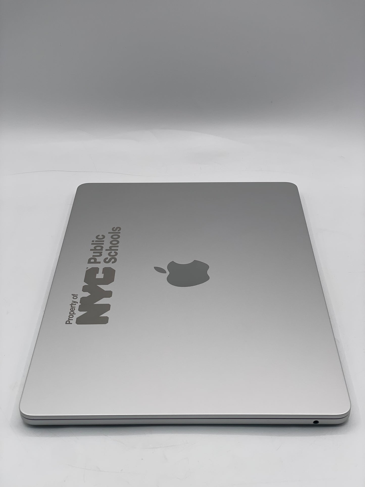 2022 Apple MacBook Air 13.6" M2 8C 8GB 256GB A2681 REMOTELY MANAGED