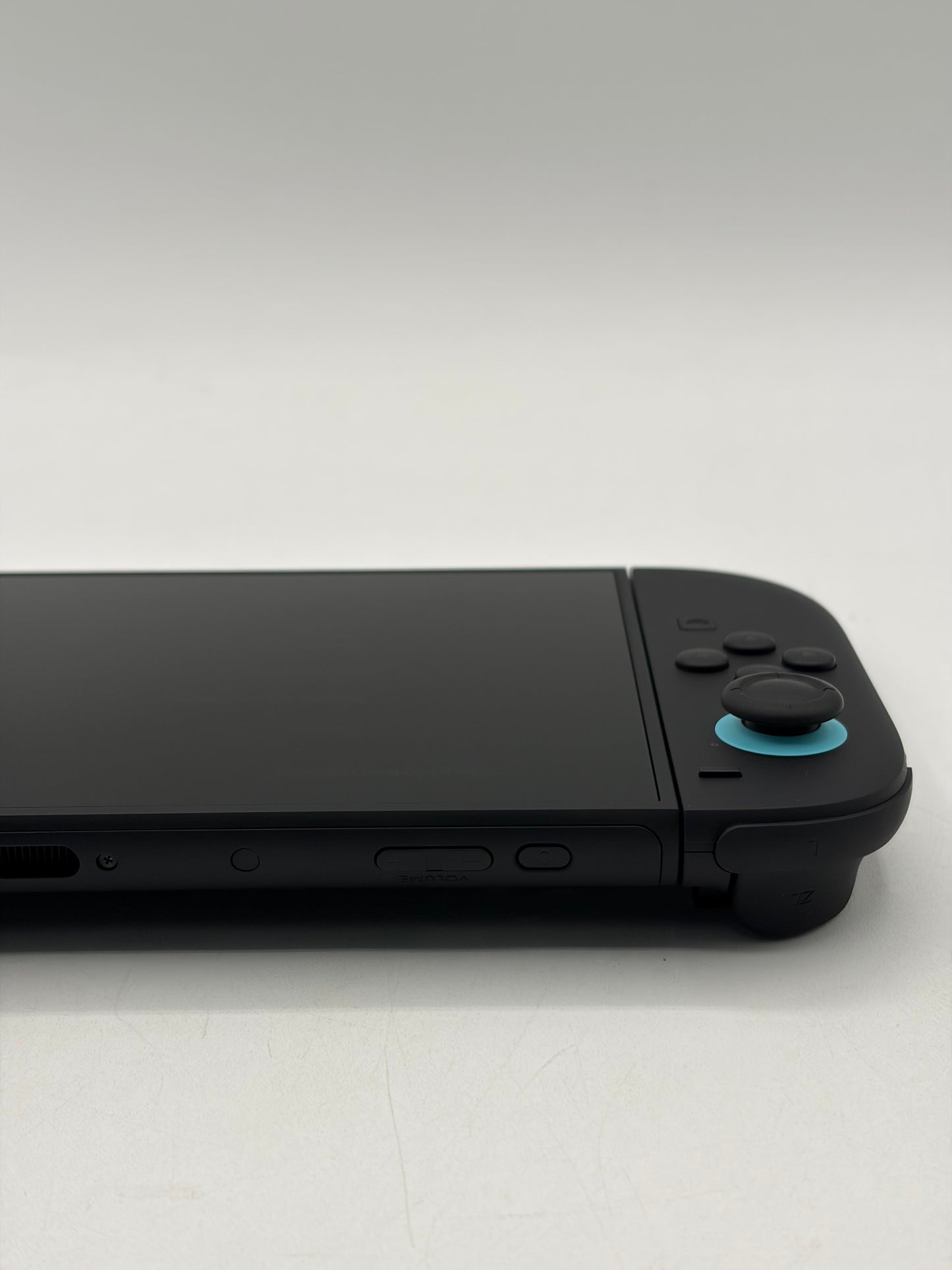 2025 Nintendo Switch 2 Handheld Video Game Console Near Mint w/ Charger BEE‑001