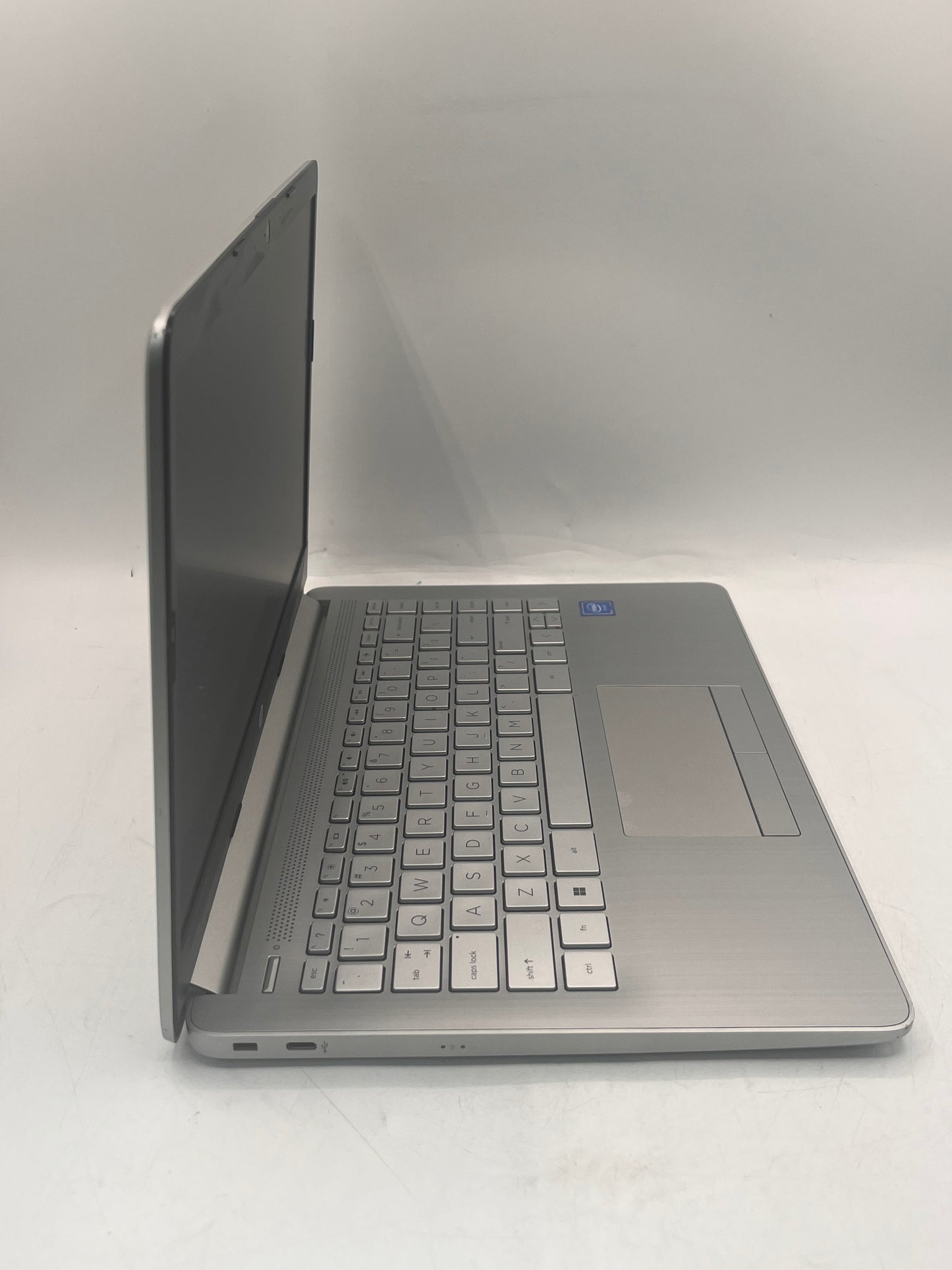 HP 14-CF2733WM 14" Laptop Intel Celeron 4GB RAM 64GB Silver NO OS