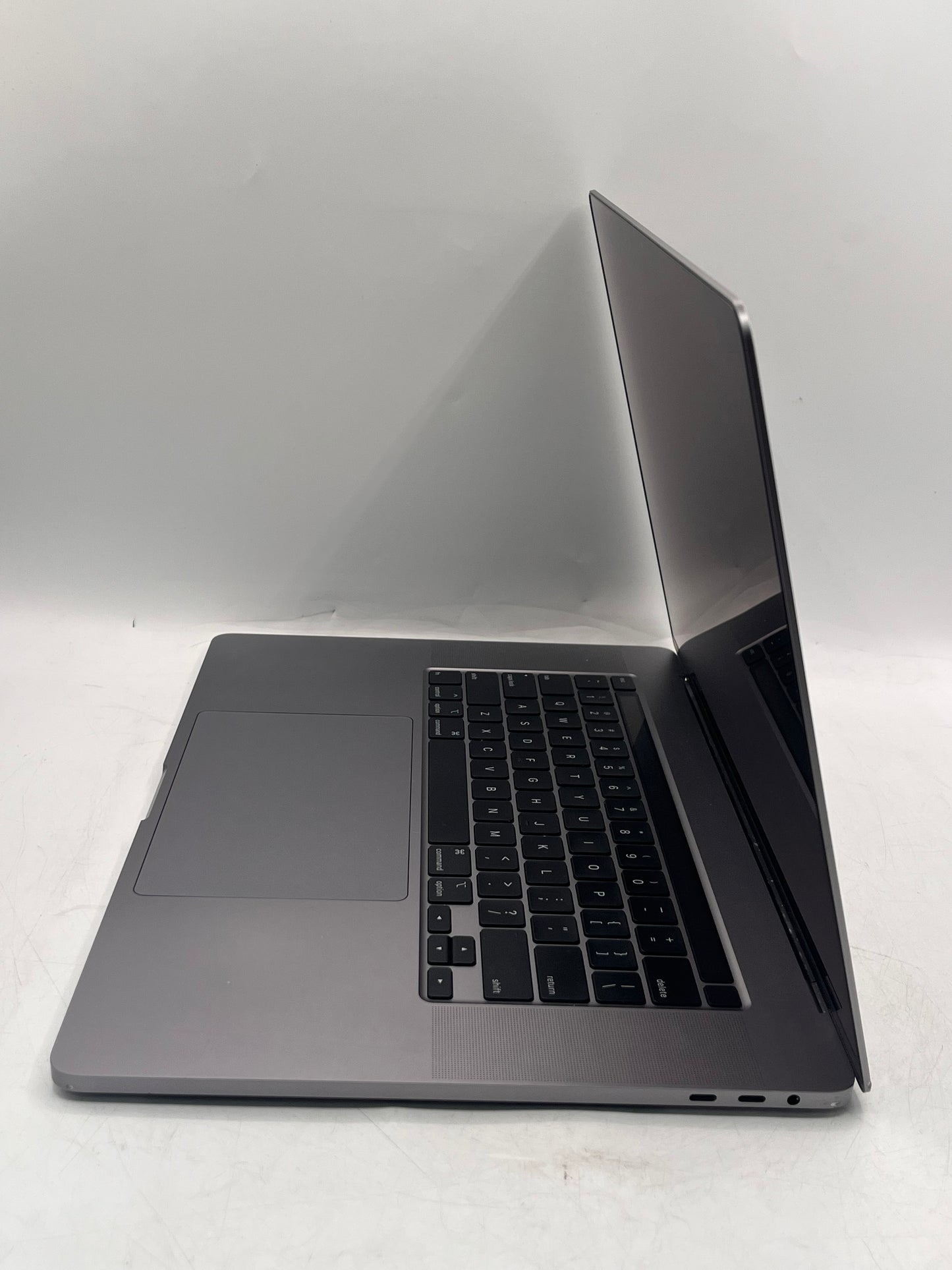 Apple MacBook Pro 16" A2141 2019 Core i9 16GB 512GB Silver