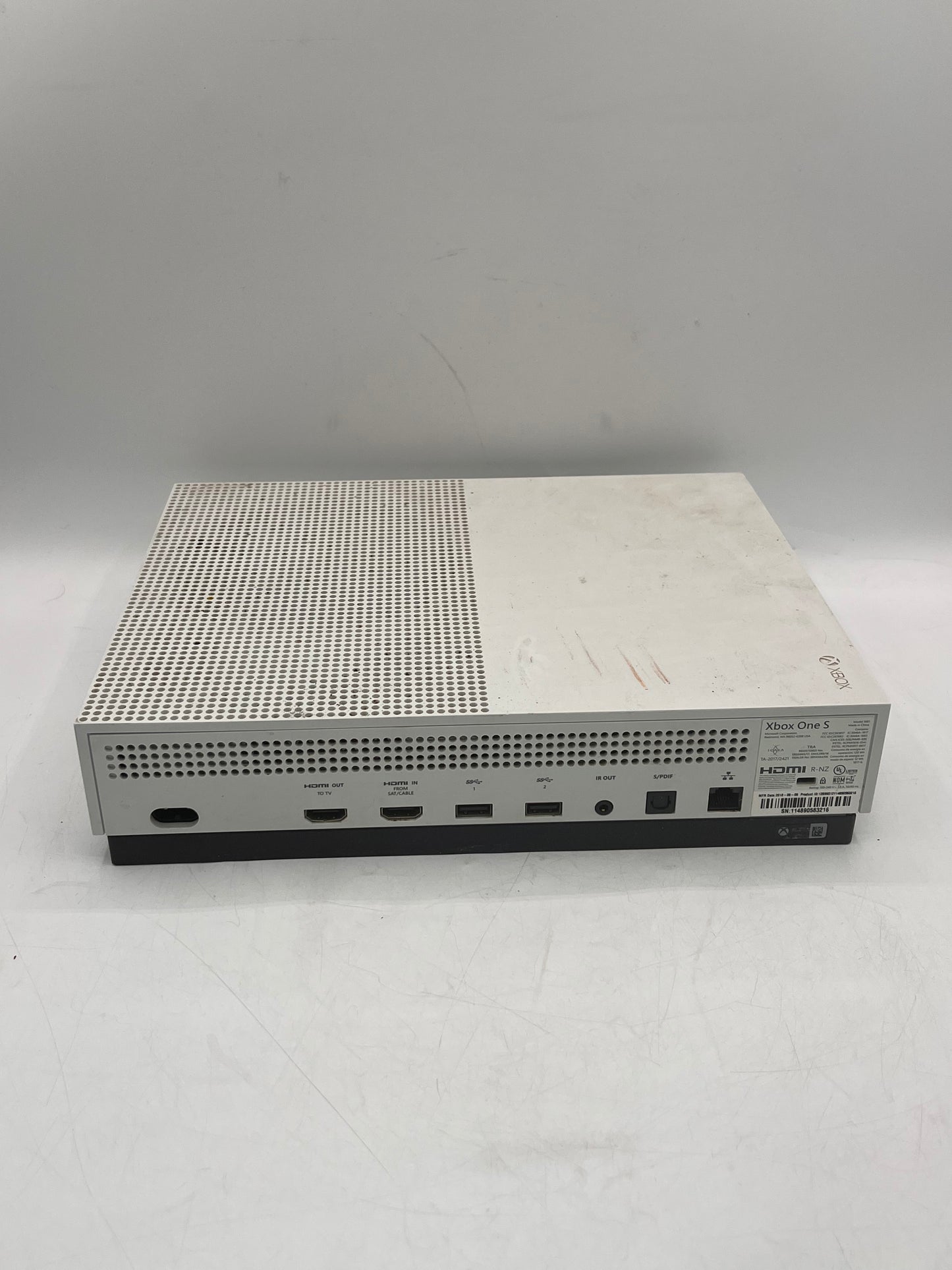 Microsoft Xbox One S 1681 1TB White w/ Controller