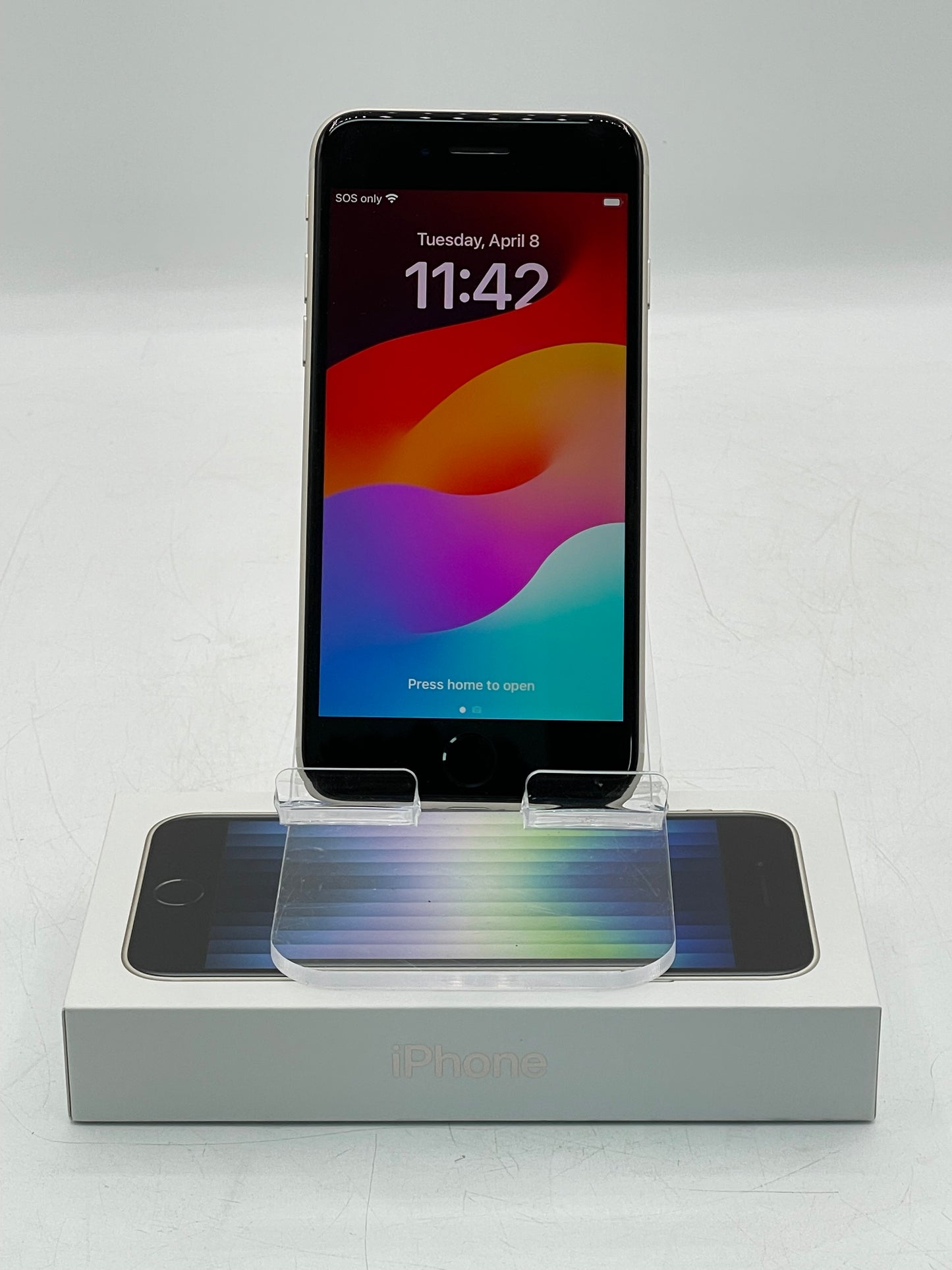 Apple iPhone SE 3rd Gen 64GB Unlocked Starlight MMX53LL/A A2595 BH 100%