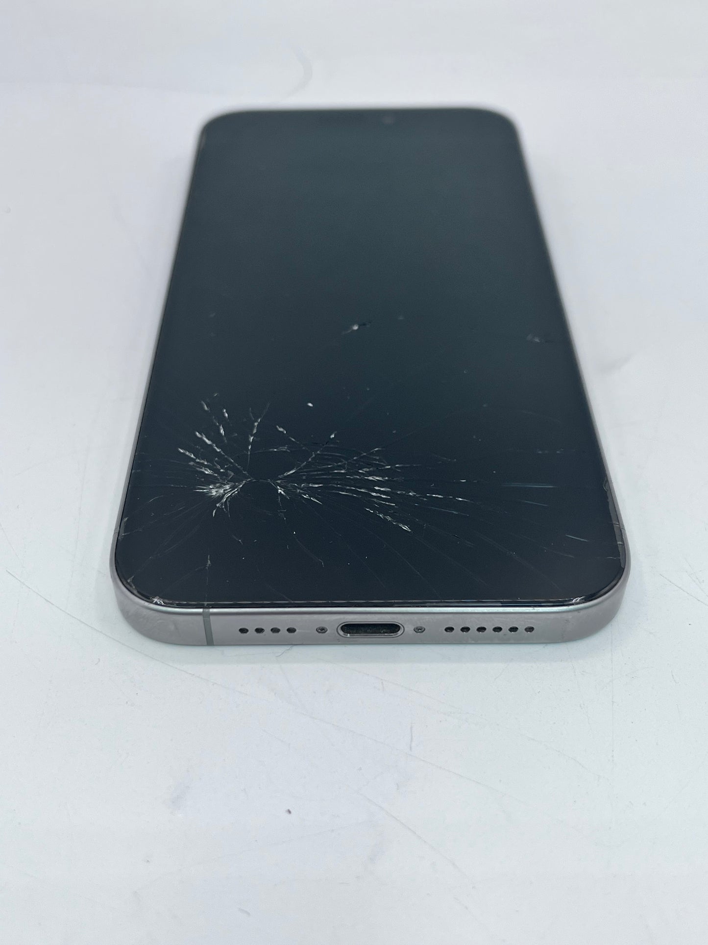 Unlocked Apple iPhone 15 Pro Max A2849 MU6D3LL/A 512GB Natural Titanium