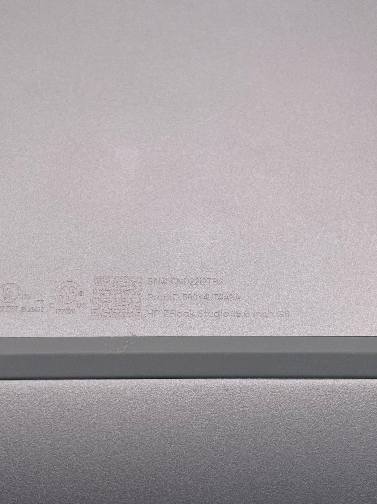 HP ZBOOK STUDIO G8 15 FHD 8 Core i7-11850H 16GB Nvidia T1200 512GB SSD
