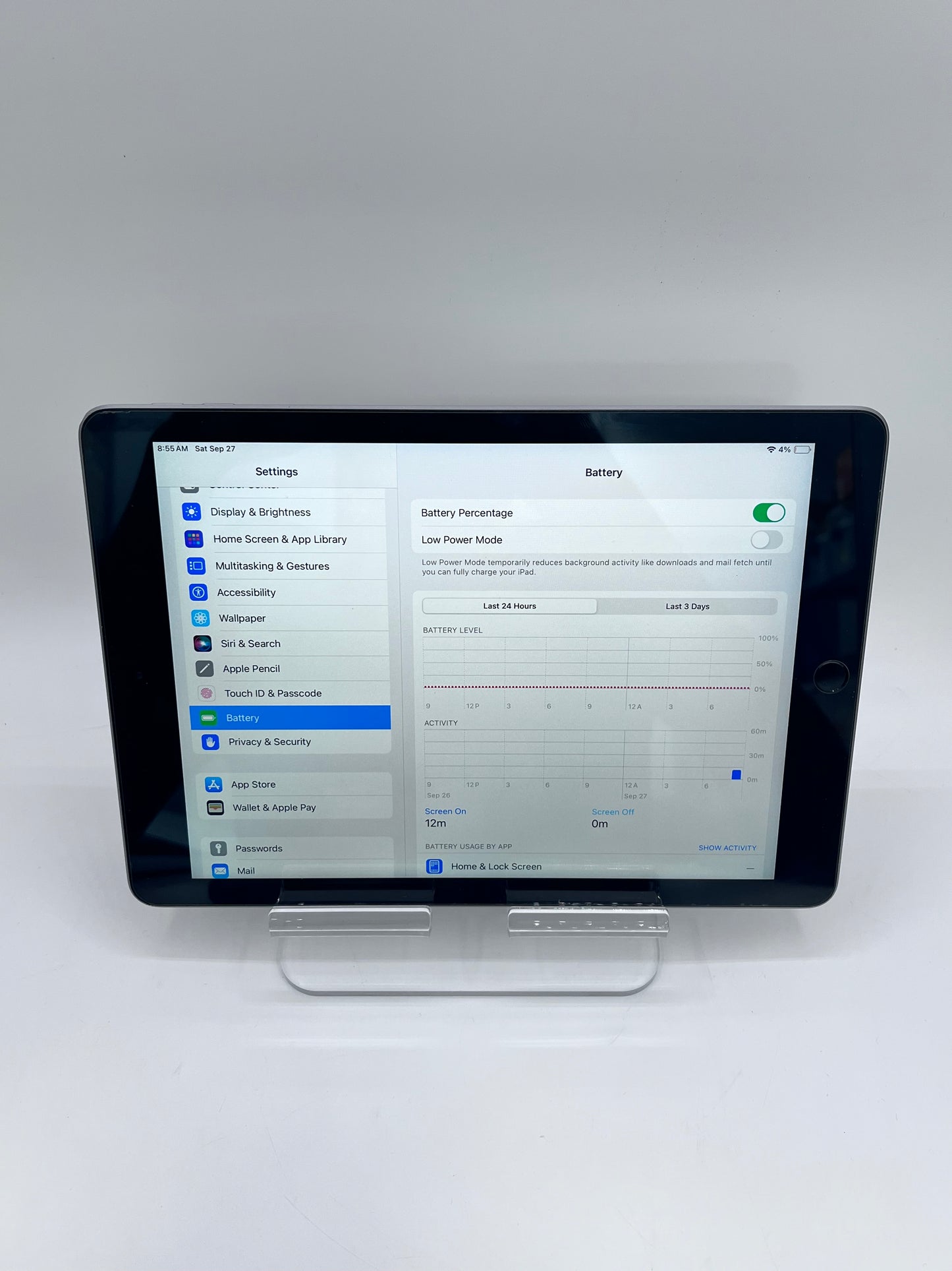 Apple iPad (6th Generation) A1893 32 GB, Wi-Fi, 9.7 in - Space Gray