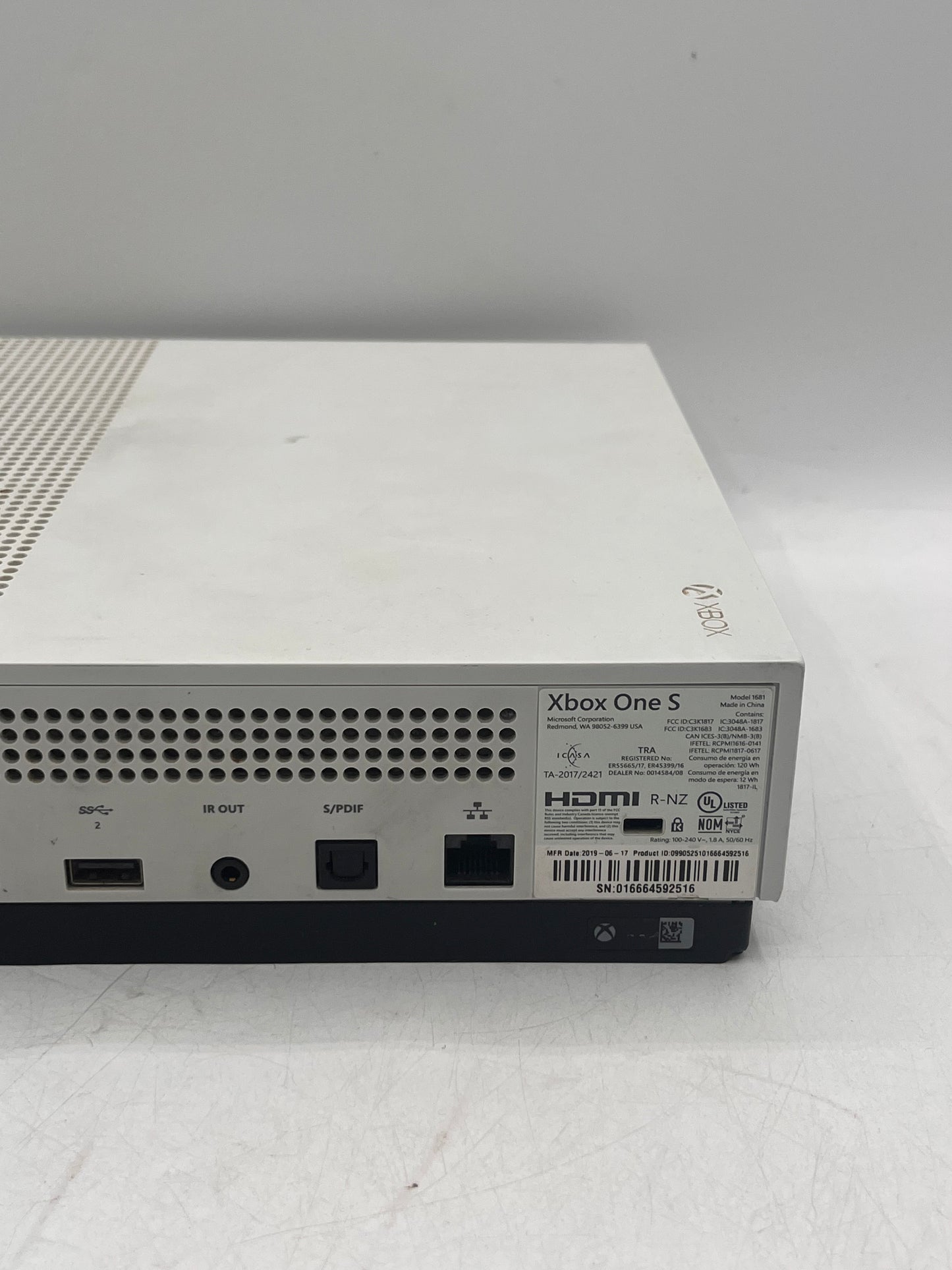 Microsoft Xbox One S (1681) 2016 Video Game System White 500GB Broken HDMI Port