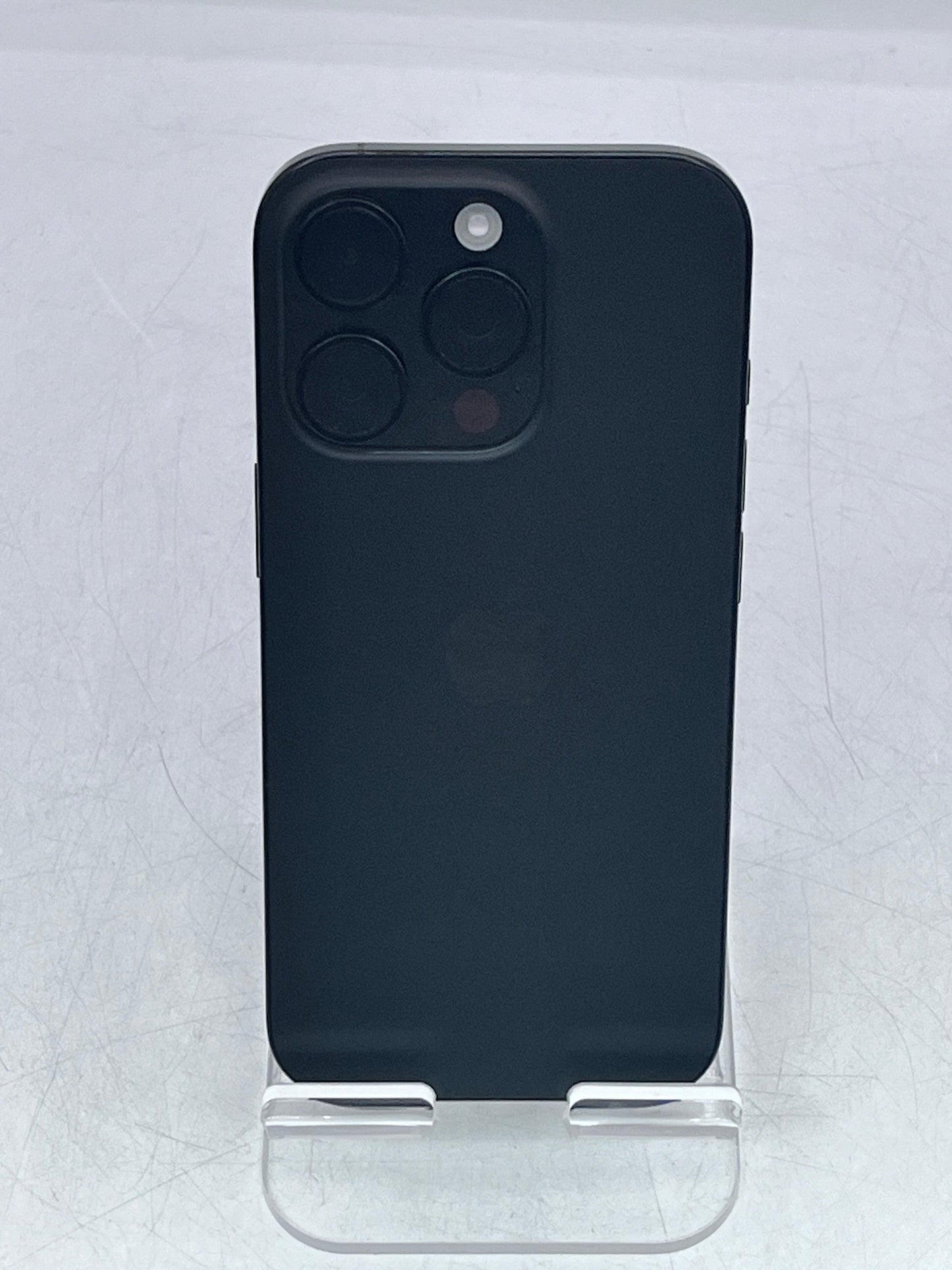 Apple iPhone 16 Pro A3083  MYM93LL/A - 128GB - Black Titanium - Unlocked