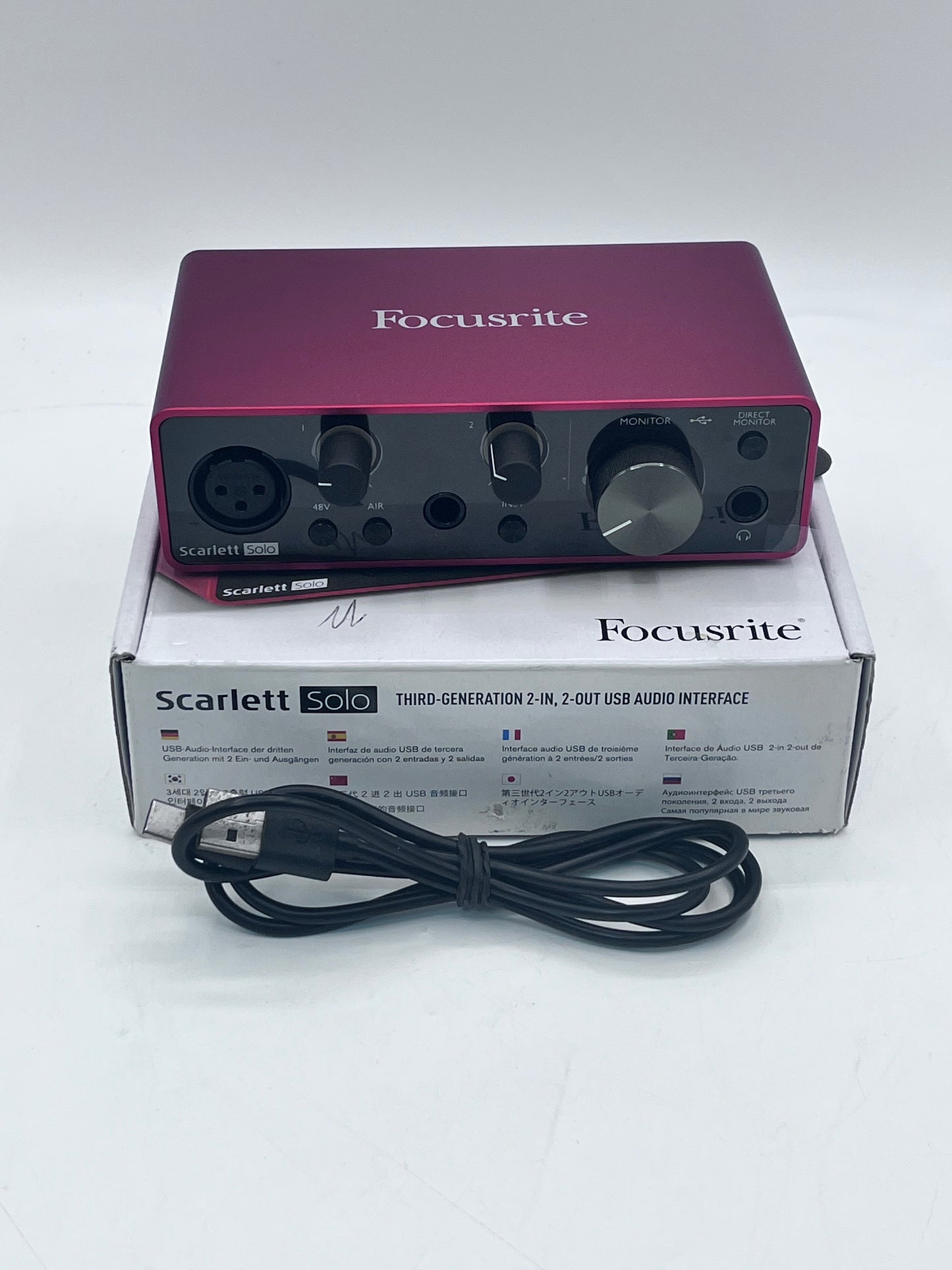 Focusrite Scarlett Solo 3rd Gen 2-Channel Pro Audio Interface Excellent Condition