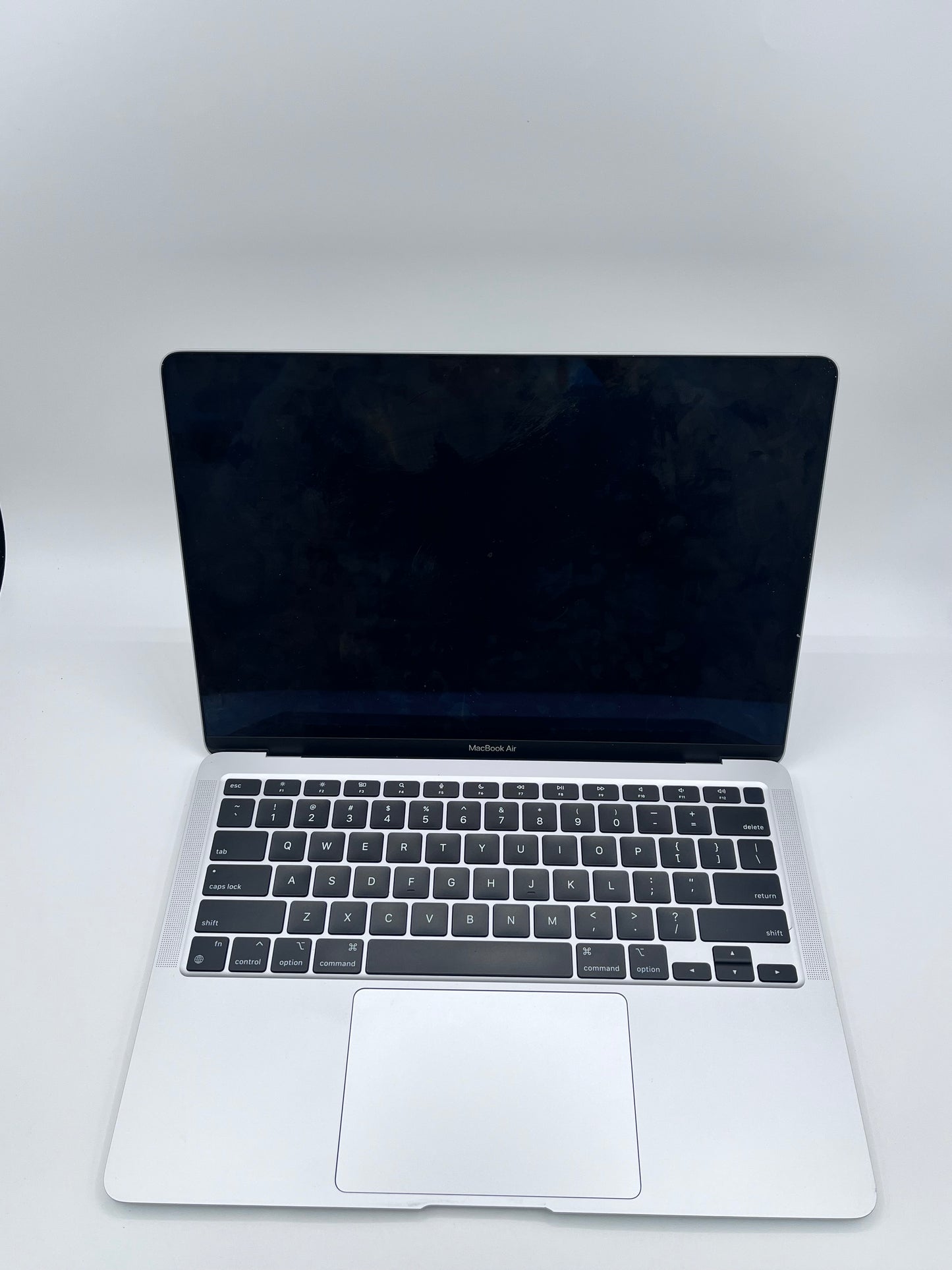 Apple MacBook Air 13.3" M1 8GB 256GB A2337 MGN93LL/A Silver Remotely Managed