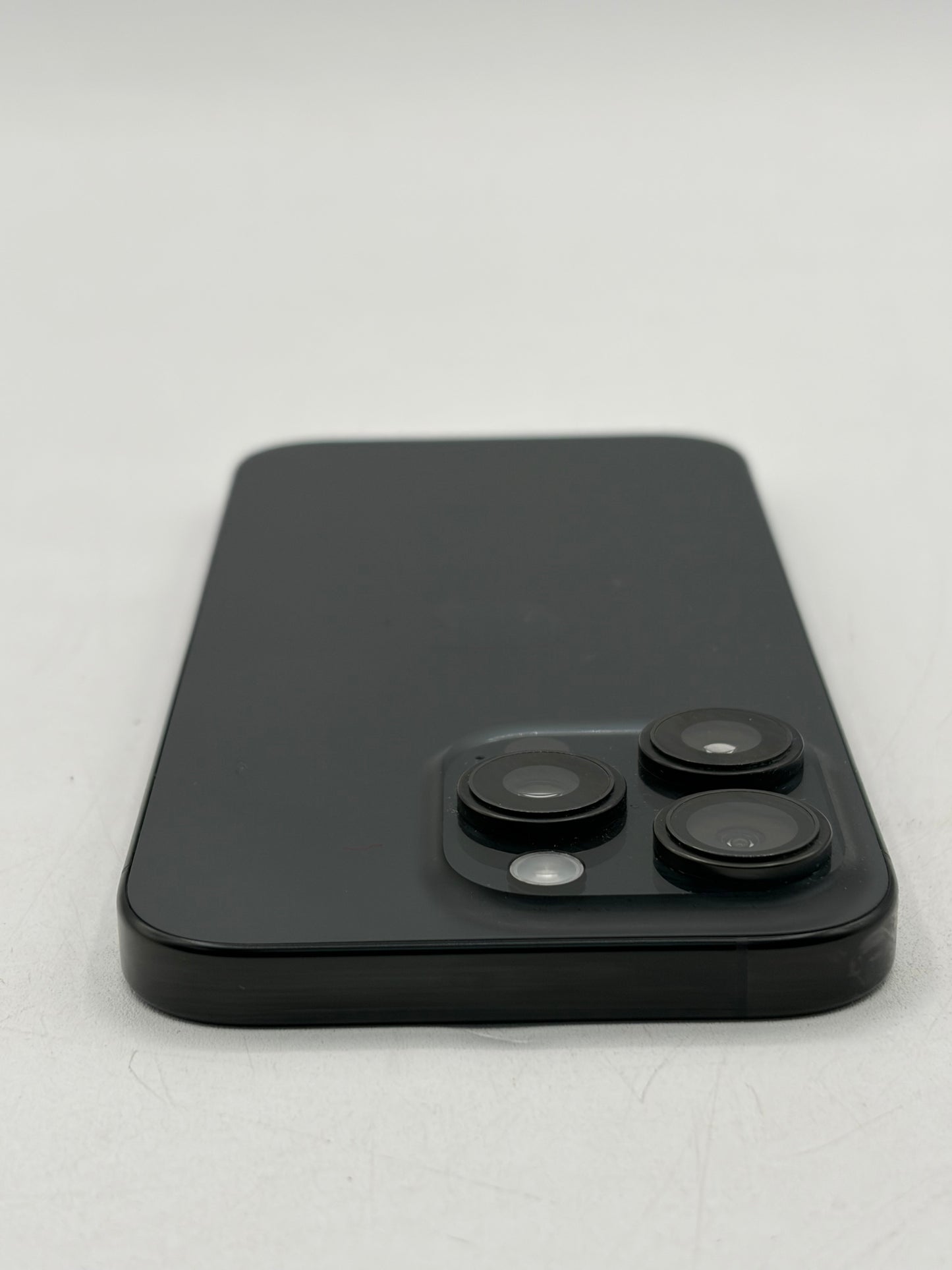 Unlocked Apple iPhone 16 Pro 6.1" 256GB A3083 MYMG3LL/A Black 89% Battery Health