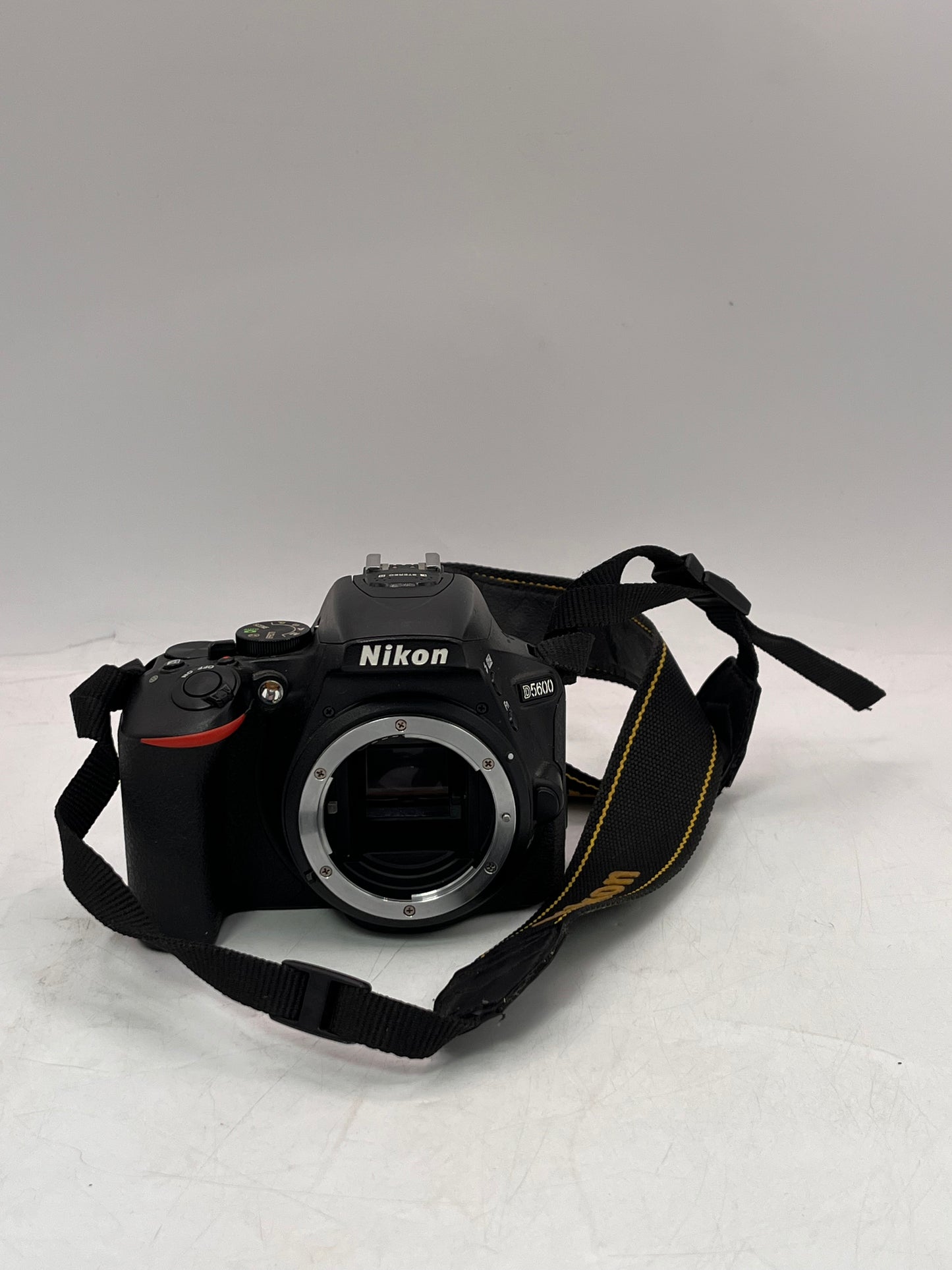 Nikon D5600 Digital Camera with 18-55mm 1:3.5-5.6G VR  - Black
