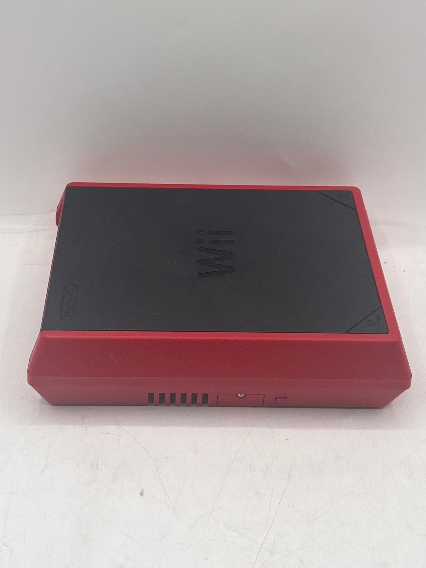 Nintendo Wii RVL-201 Video Game System Red
