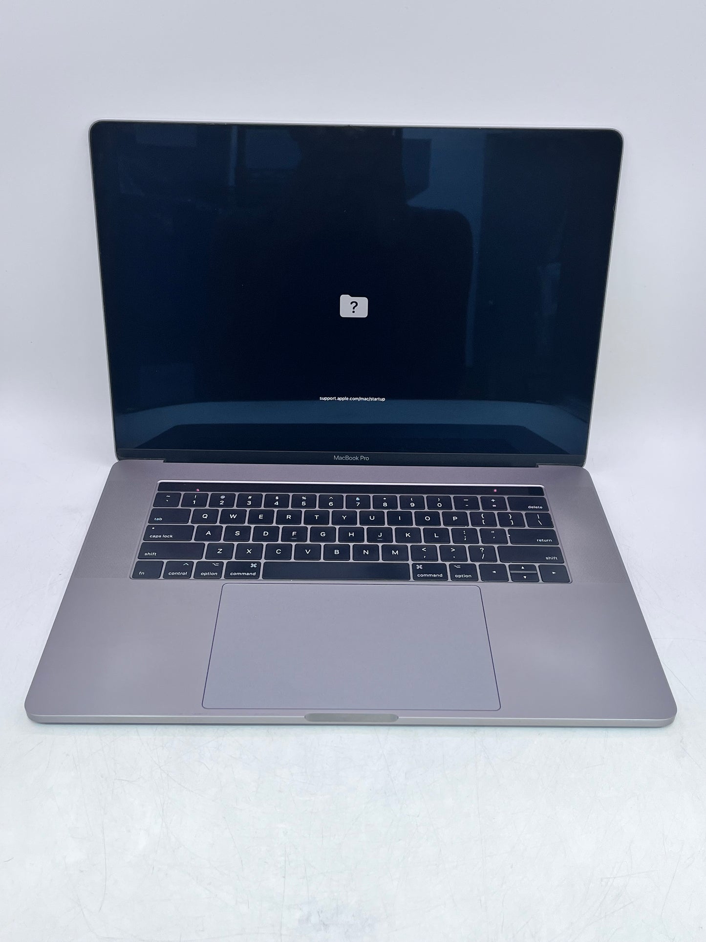 Apple MacBook Pro 15" A1707 (2016) Intel i7, 16GB 256GB - Silver READ