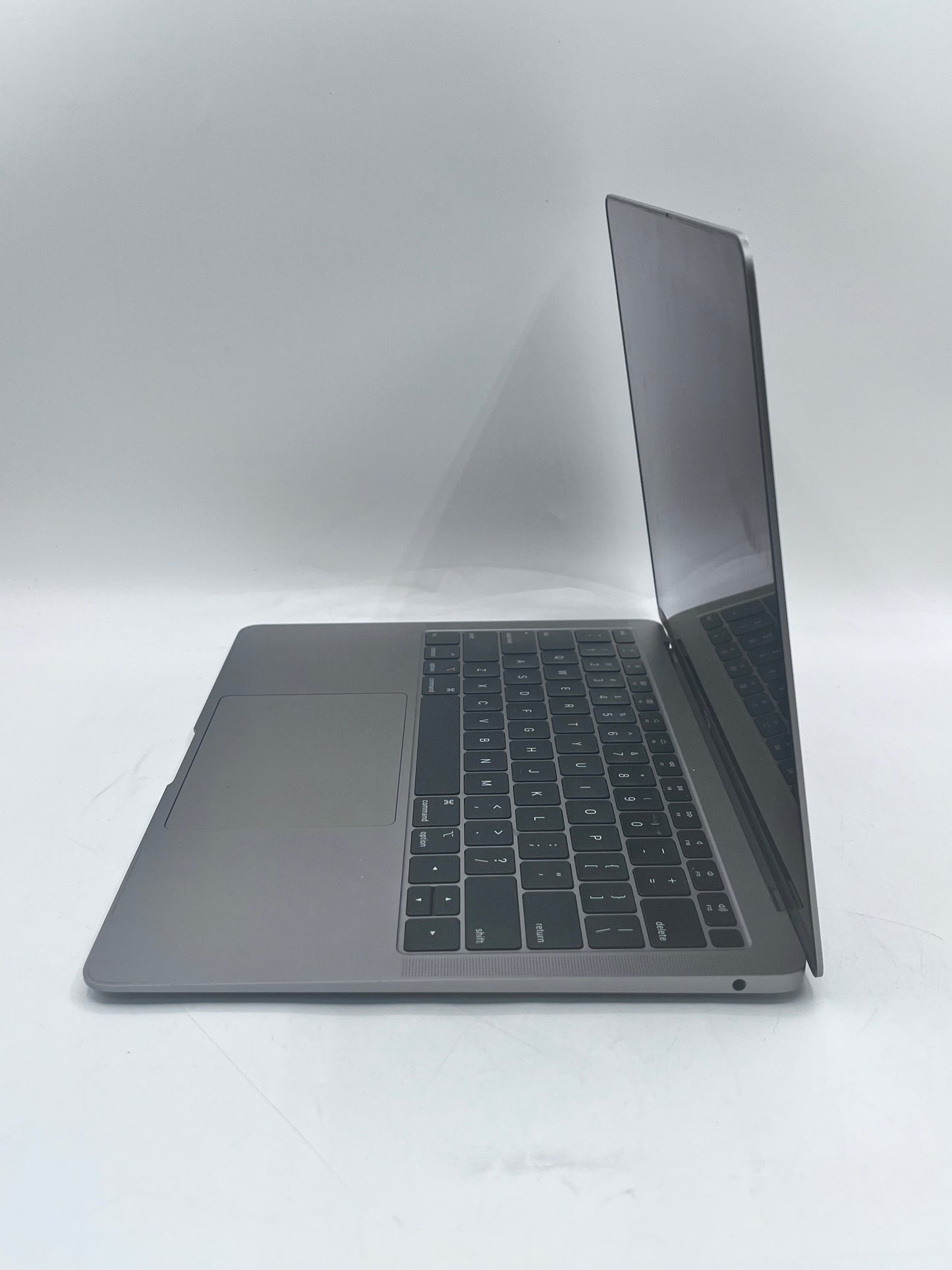 Apple MacBook Air 13" A1932 2018 128GB 8GB - Space Gray