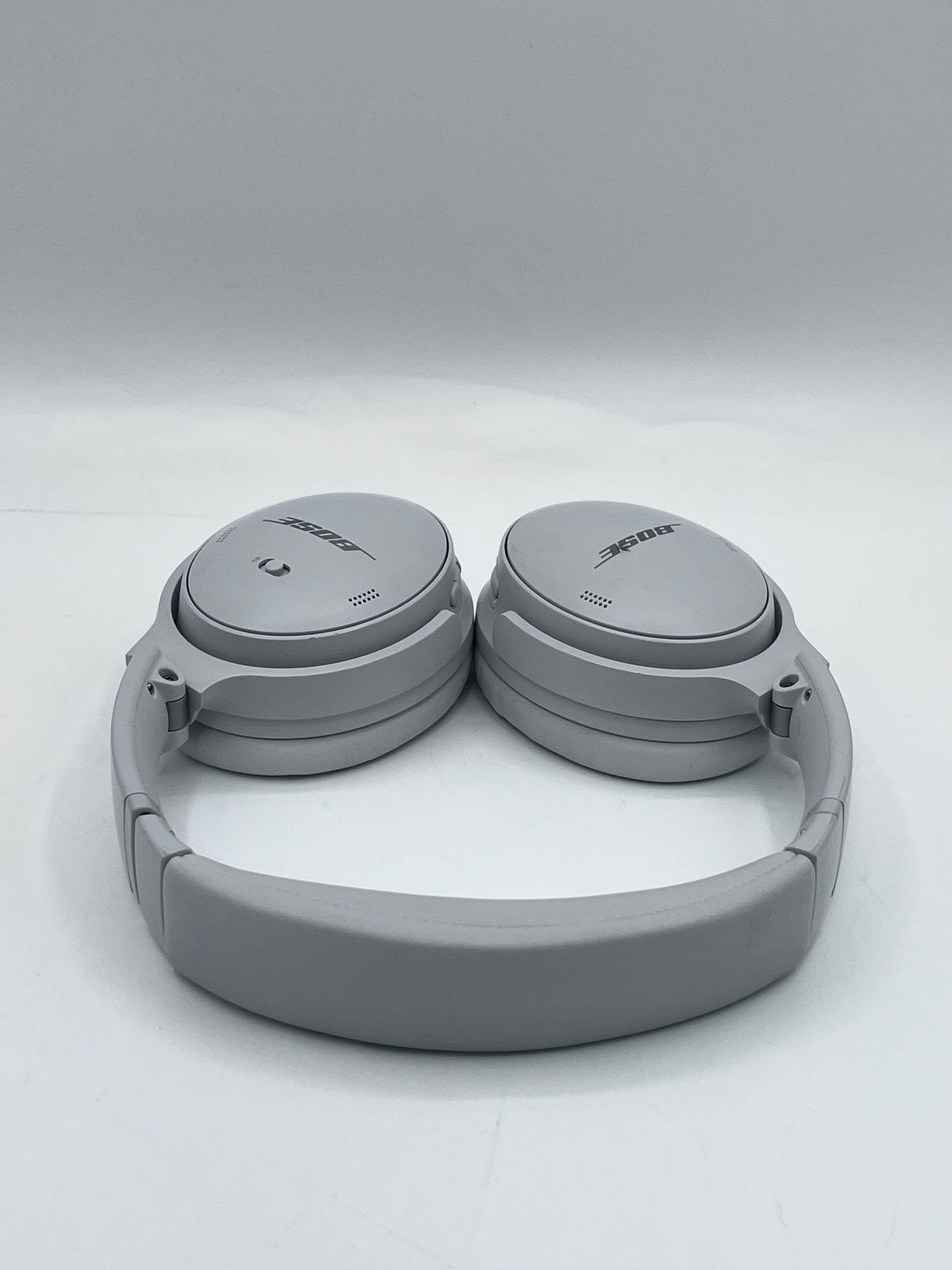 Bose QuietComfort 45  Headphones with Carrying Case - White