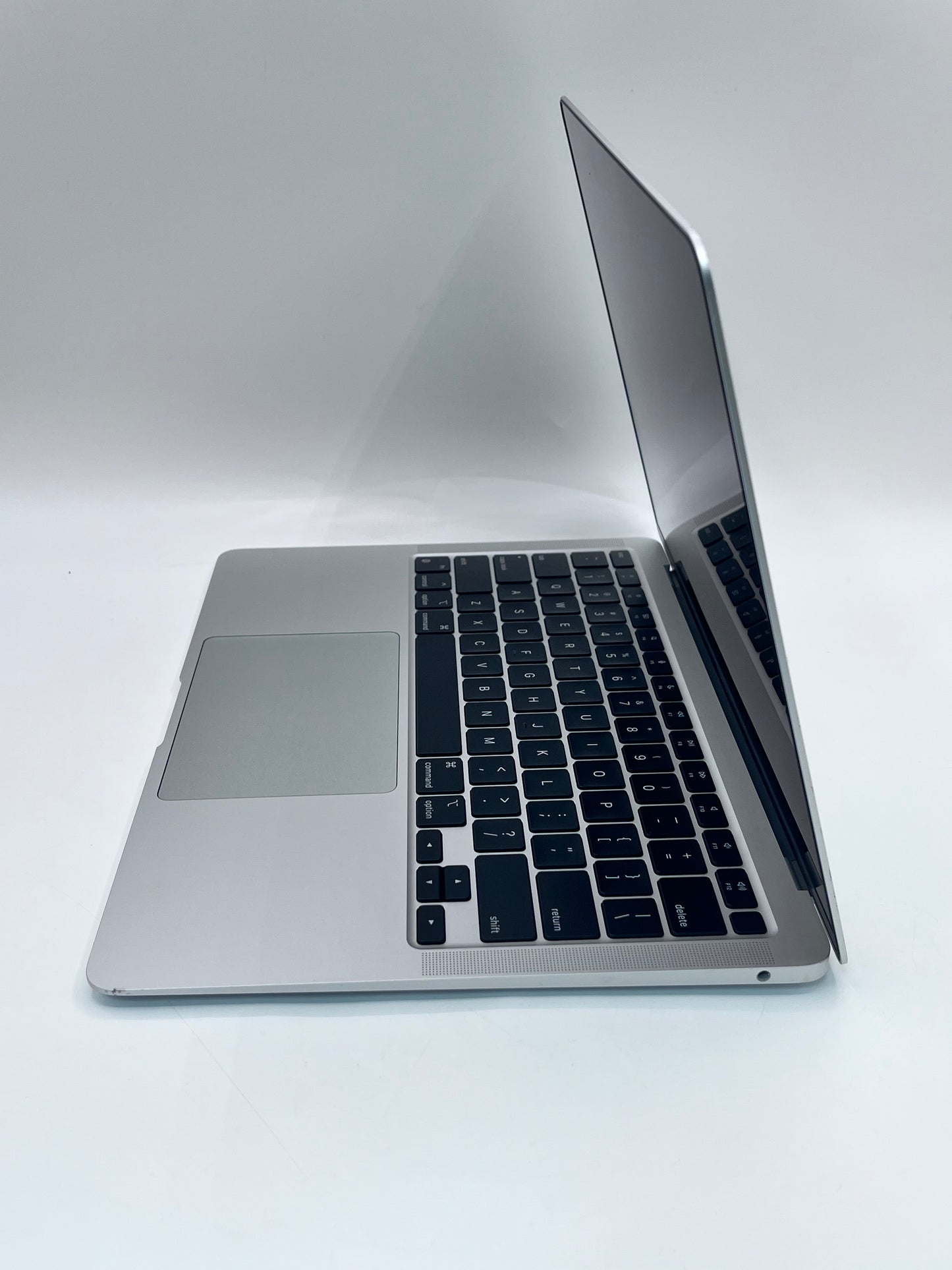 2020 Apple MacBook Air 13.3" M1 7C 8GB 256GB A2337 REMOTELY MANAGED
