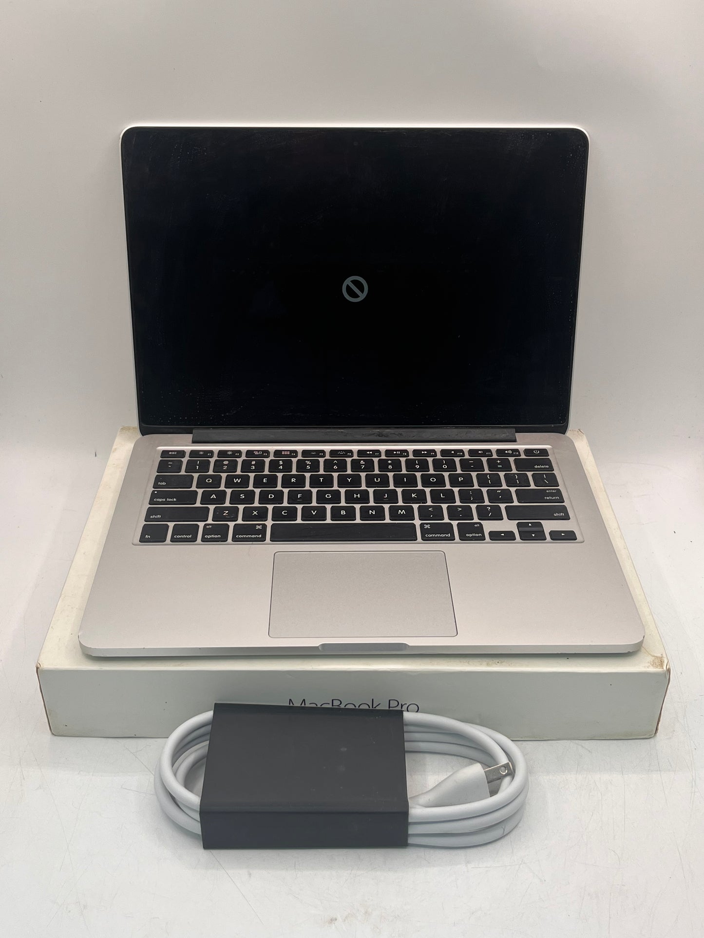 2015  Apple MacBook Pro 13" A1502 128GB 8GB Core i5 Laptop - Silver NO OS