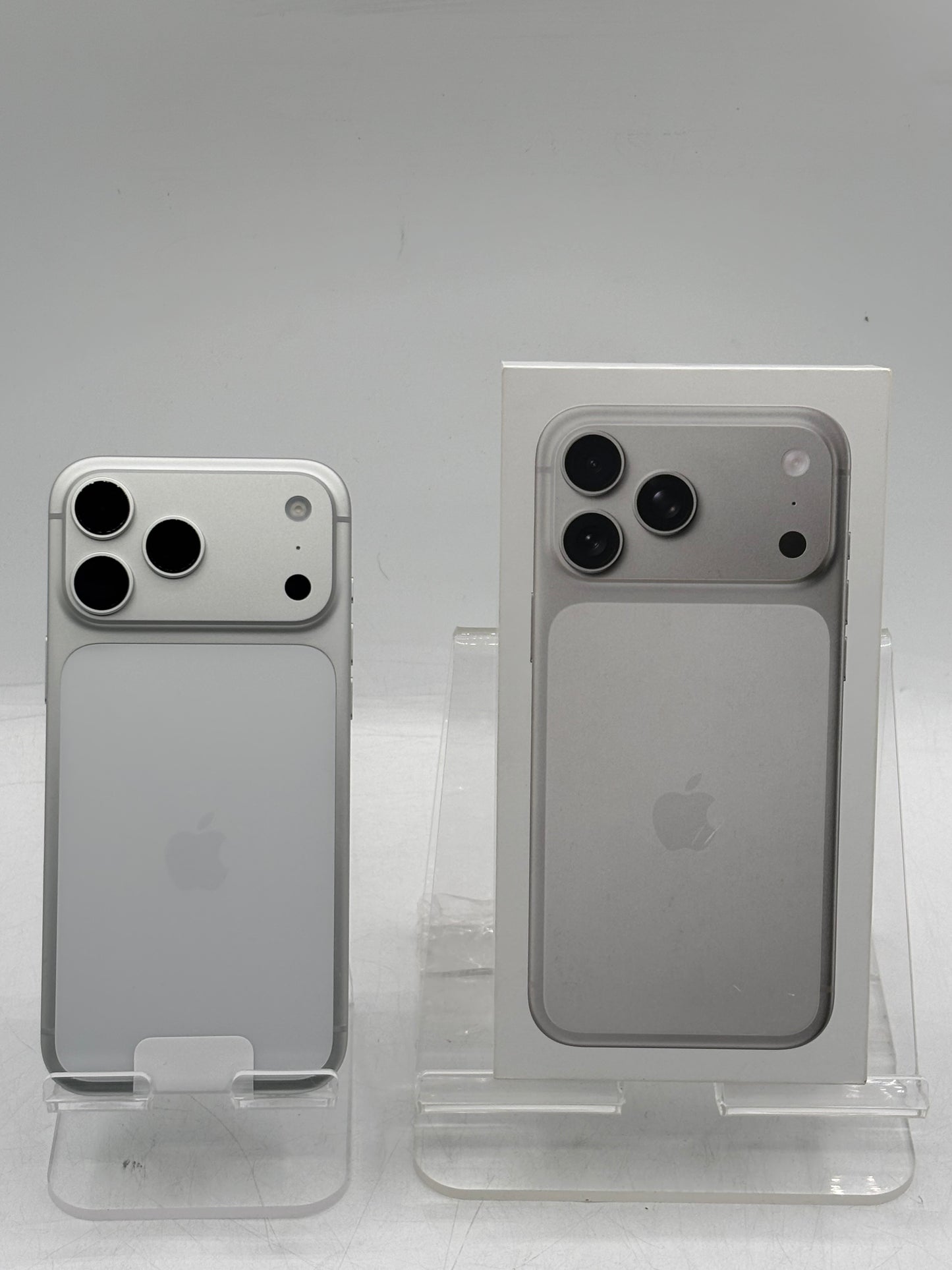 T-MOBILE ONLY SILVER IPHONE 17 PRO MAX MFXG4LL/A A3257 256GB