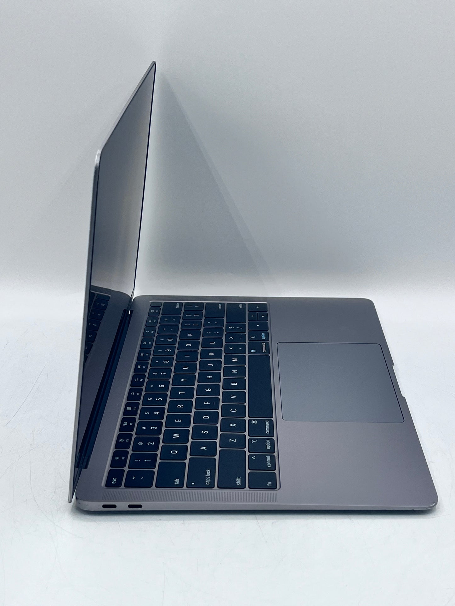 Apple MacBook AIR 13" 2018 A1932 Gray FOR PARTS AS IT IS DOES NOT TURN ON