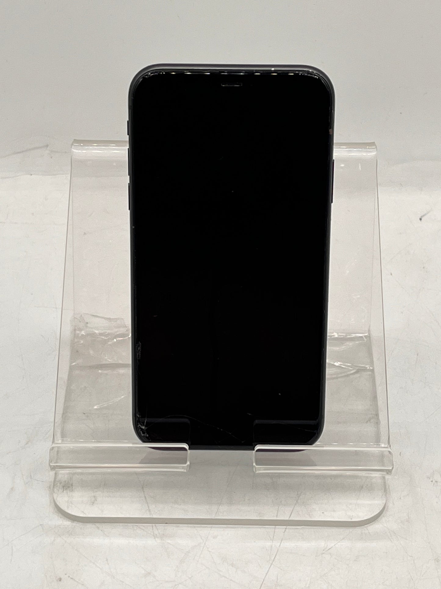 Unlocked Apple iPhone 11 64GB Black Broken Screen