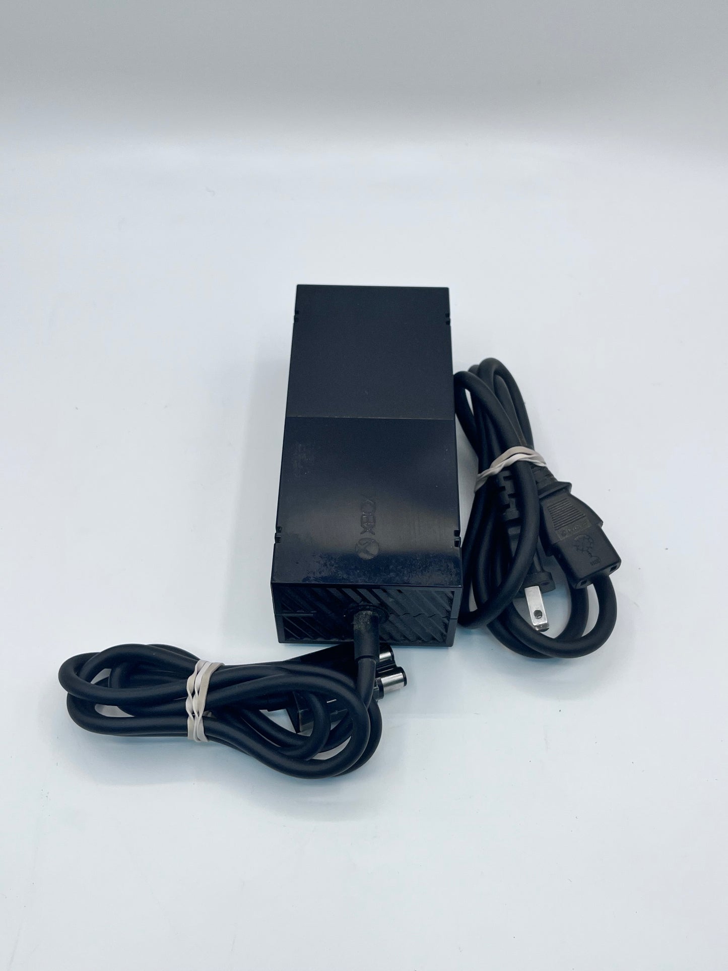 Microsoft Xbox One 500GB Console Black 1540 w/ Power Supply and Controller Tested