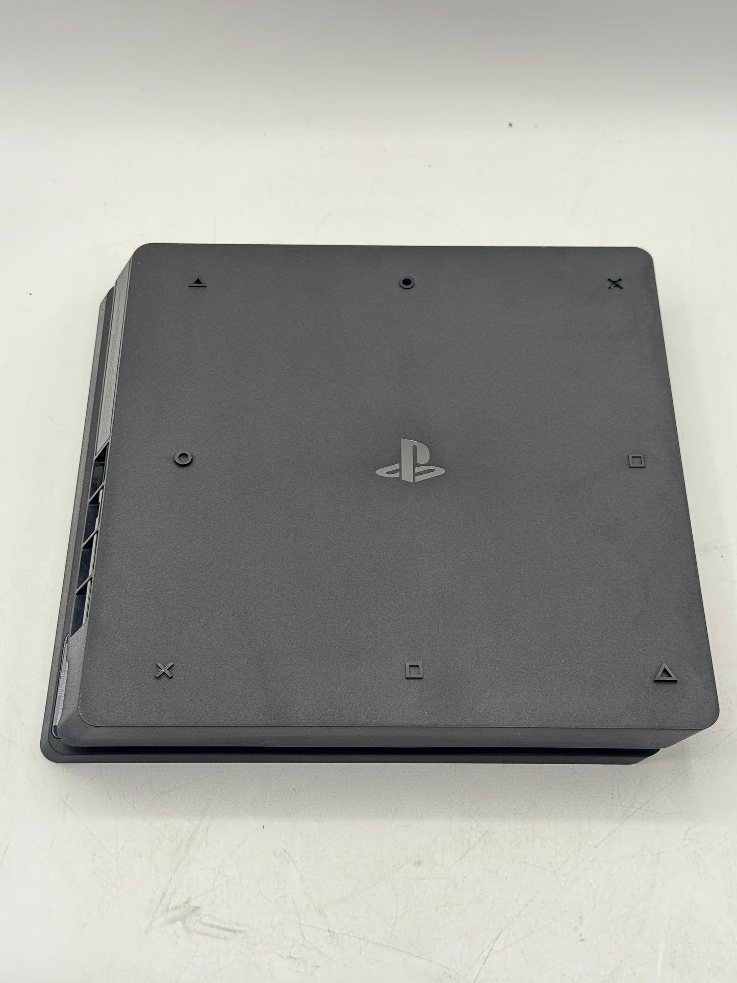 Sony PlayStation 4 Slim CUH-2215B 1TB Black Console with 2 Controllers Free Shipping