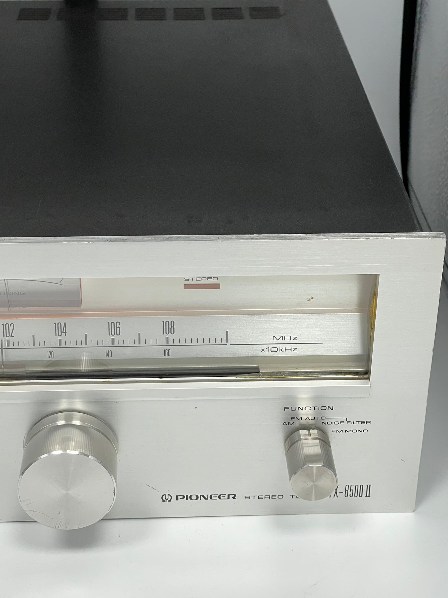 VINTAGE PIONEER TX-8500 II STEREO TUNER SILVER FACED Tested READ