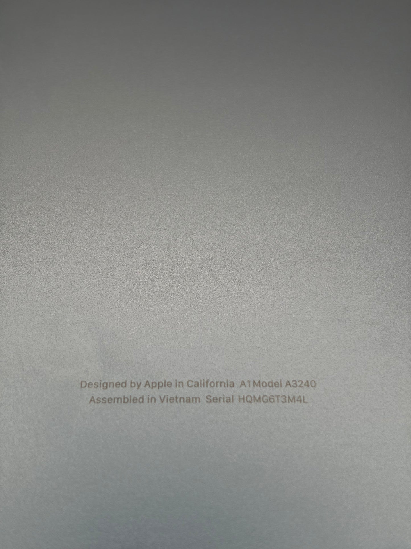 2025 Apple MacBook Air 13" M4 16GB 256GB A3240 MW123LL/A 4 CYCLE COUNT NEAR MINT