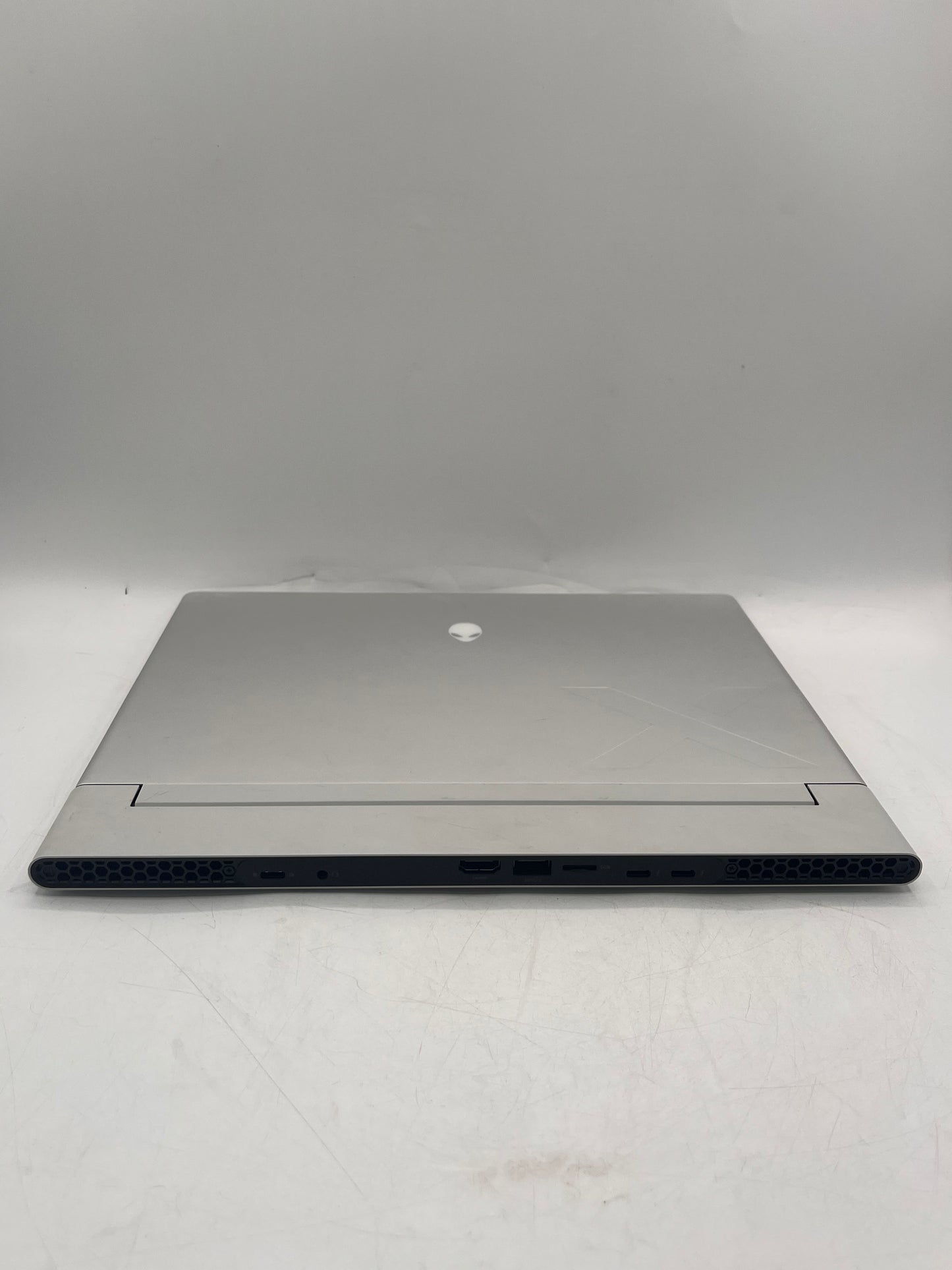 Alienware X14 R2 14" i7-13620H 2.4GHz 32GB RAM 1TB SSD GeForce RTX 4060 Silver