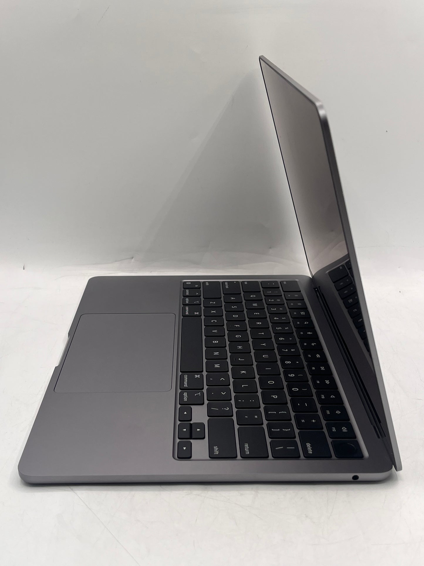 2023 Apple MacBook Air 13" M2 8GB 256GB A2681 Remotely Managed