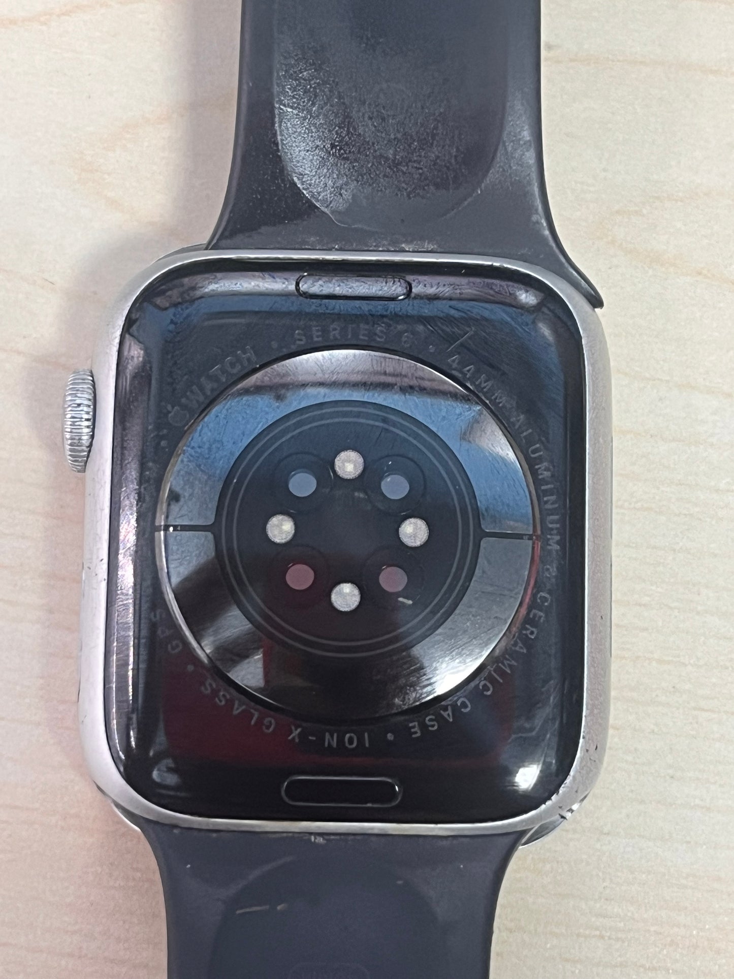 Apple Watch Series 6 GPS A2291 (2020) 44mm Aluminum Smart Watch Silver ONLY FOR PARTS