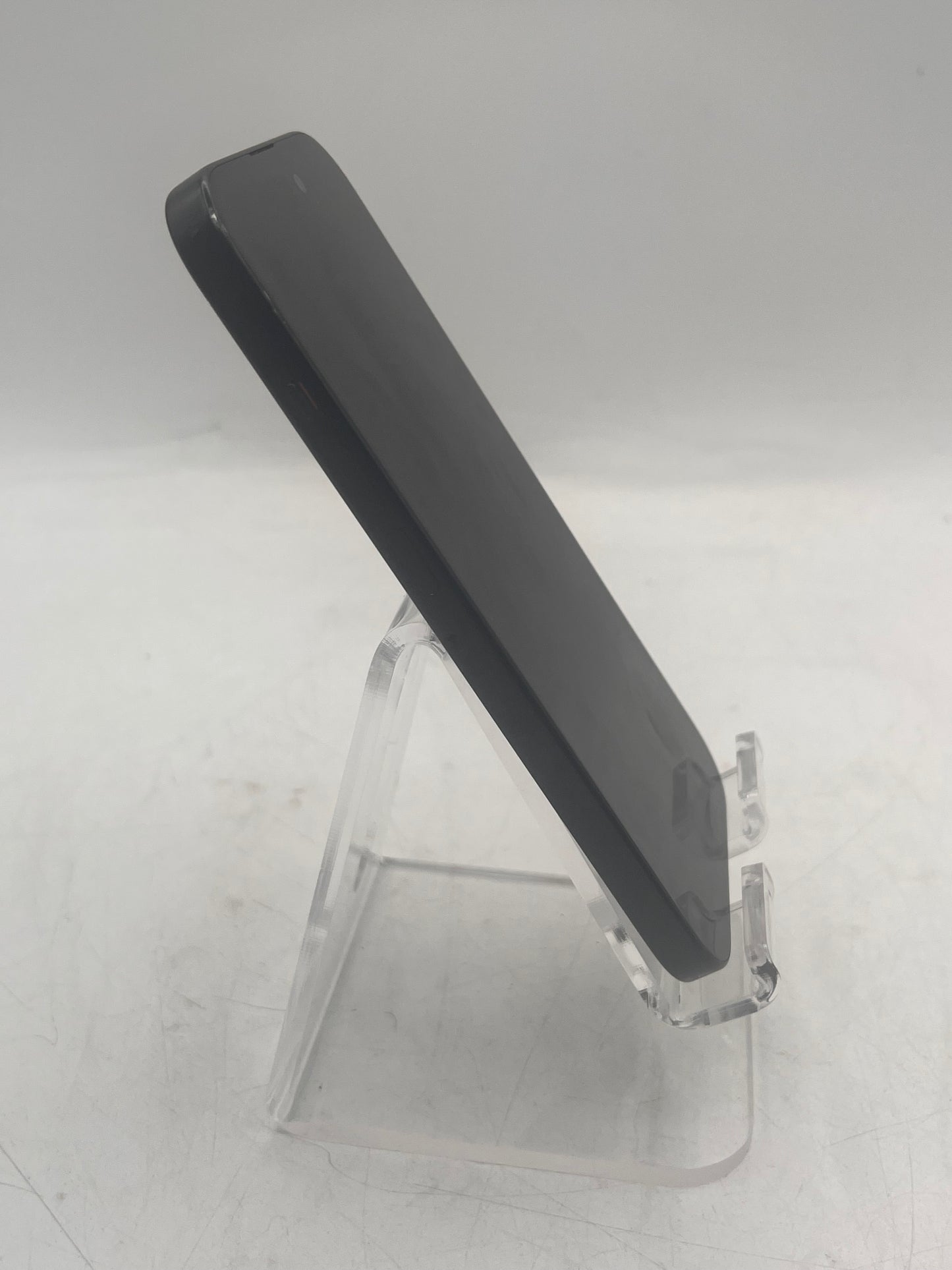 Unlocked Apple iPhone 15 MTLV3LL/A A2846 128GB Black 87% BATT