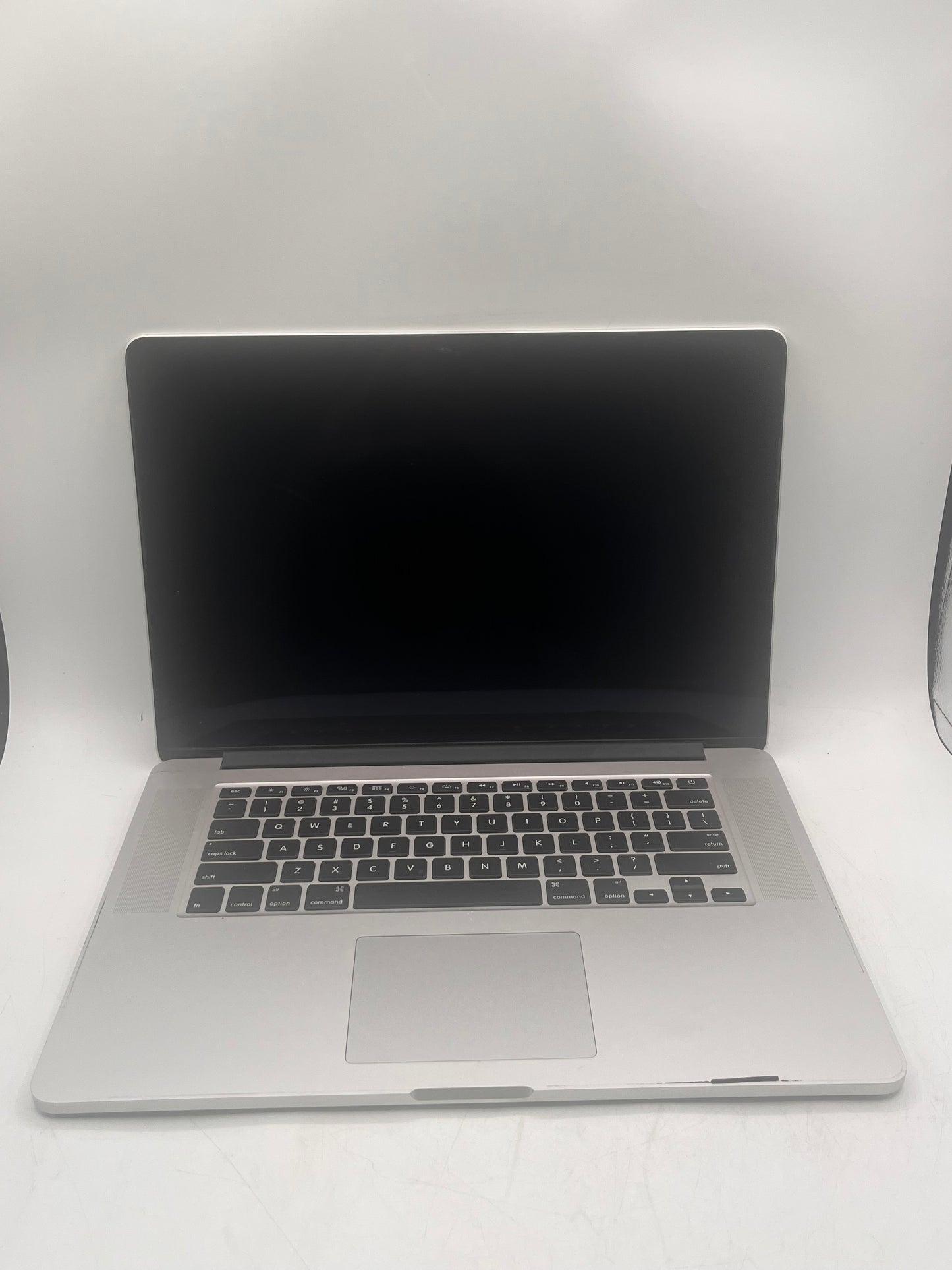 Apple MacBook Pro 15" A1398 2013 Core i7 8GB 256GB Silver