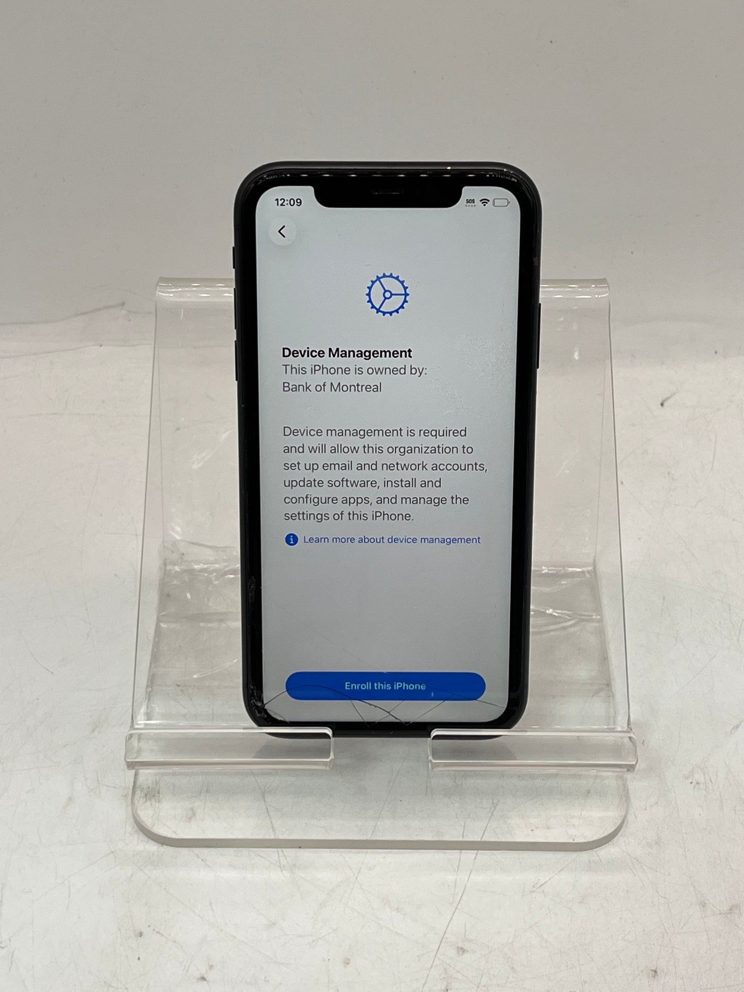 Unlocked Apple iPhone 11 64GB Black Broken Screen