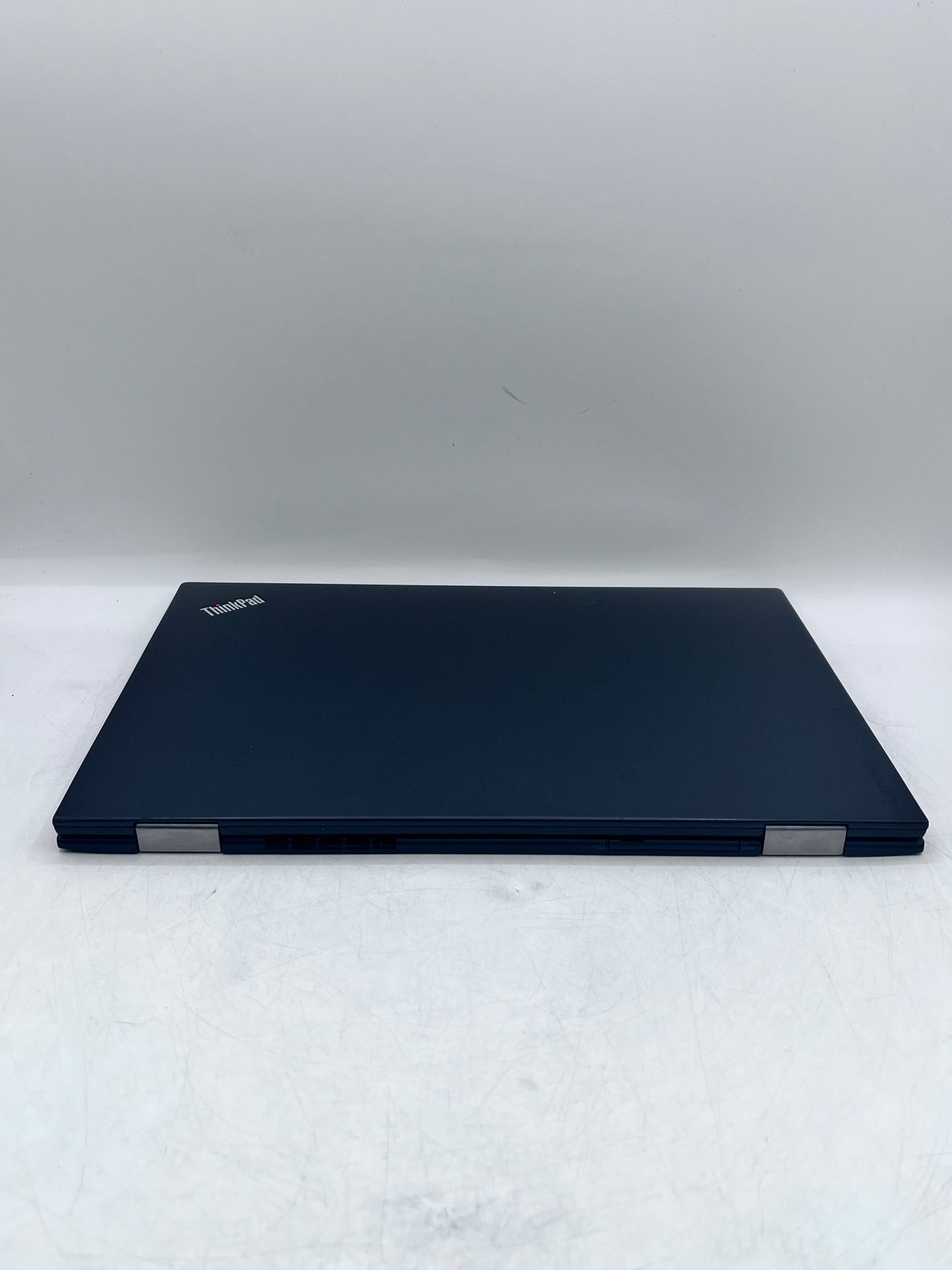 Lenovo ThinkPad X1 Carbon 4th Gen 14" i5 8GB 256GB Windows 11 Pro - Black