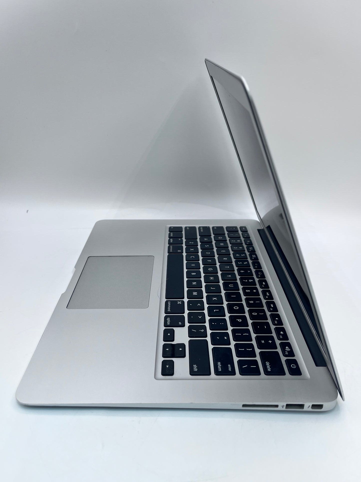 Apple Macbook Air 13" A1466 2017 256GB Core i5 Silver READ
