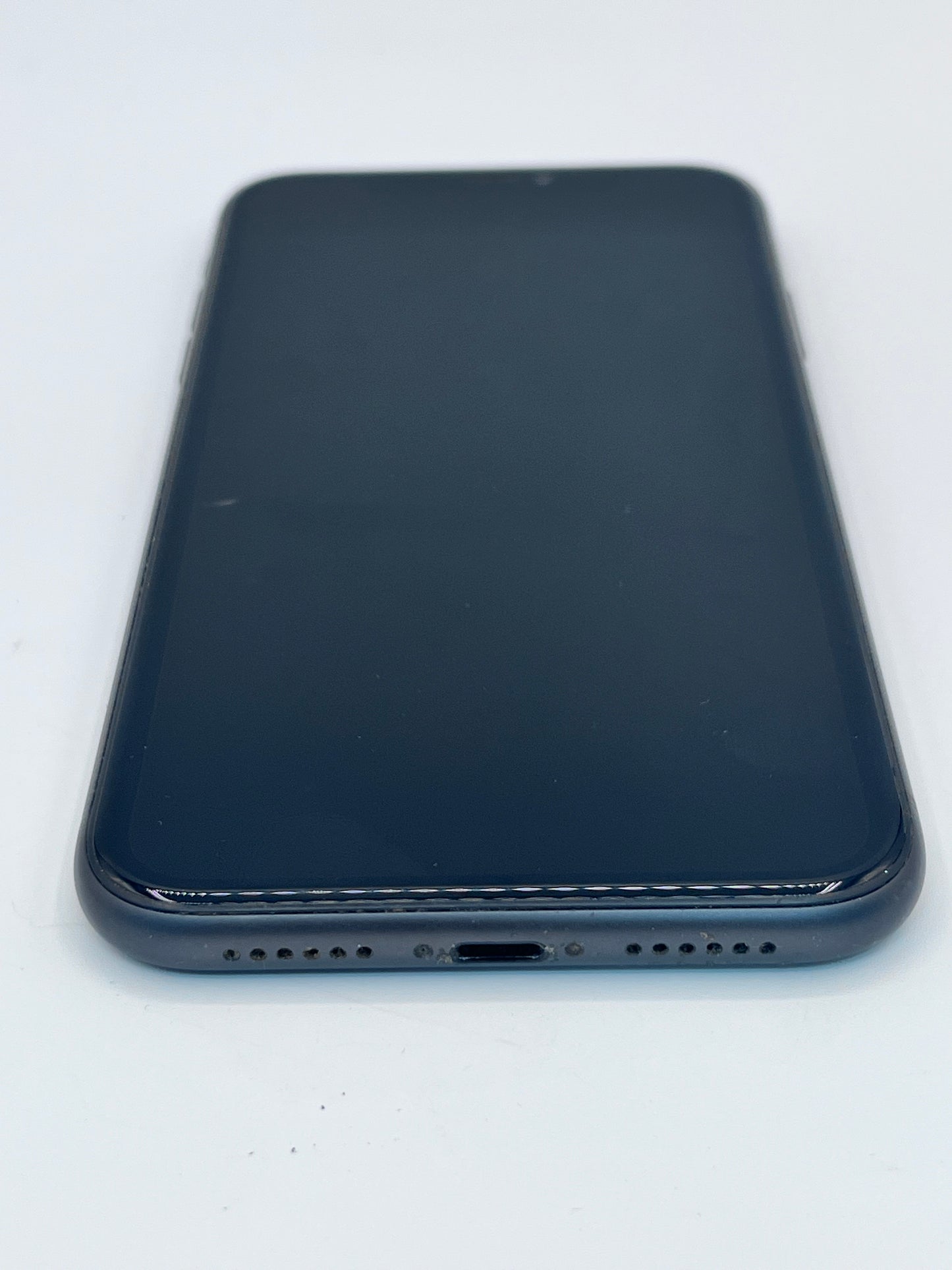 Unlocked Apple iPhone 11 256GB A2111 MWL12LL/A - Black