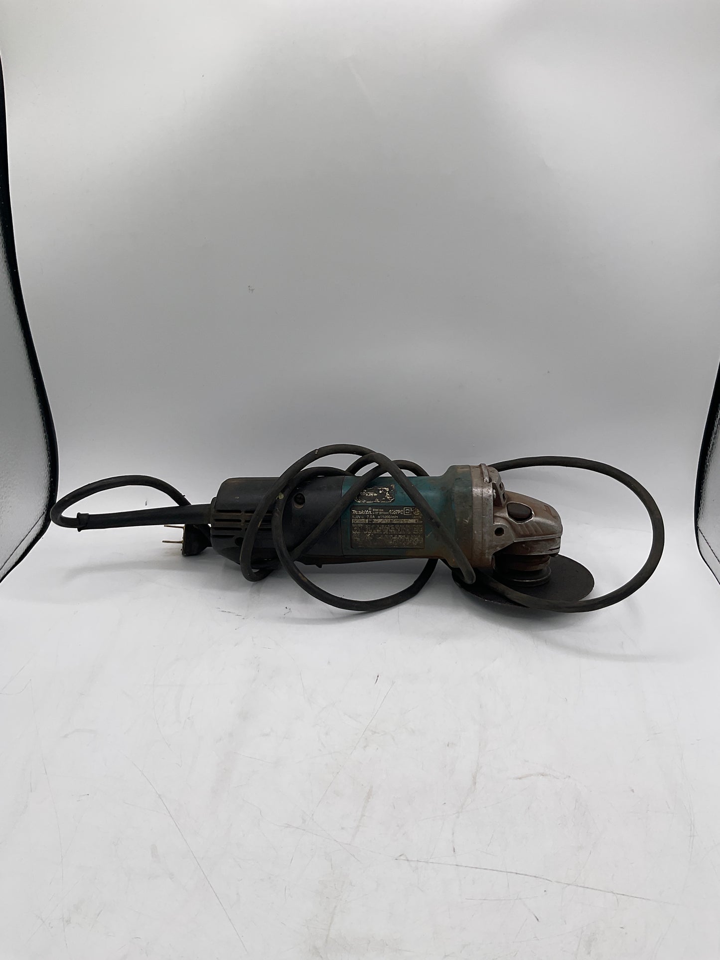 Makita 9557PB 4-1/2" Paddle Switch Cut-Off/Angle Grinder Free Shipping