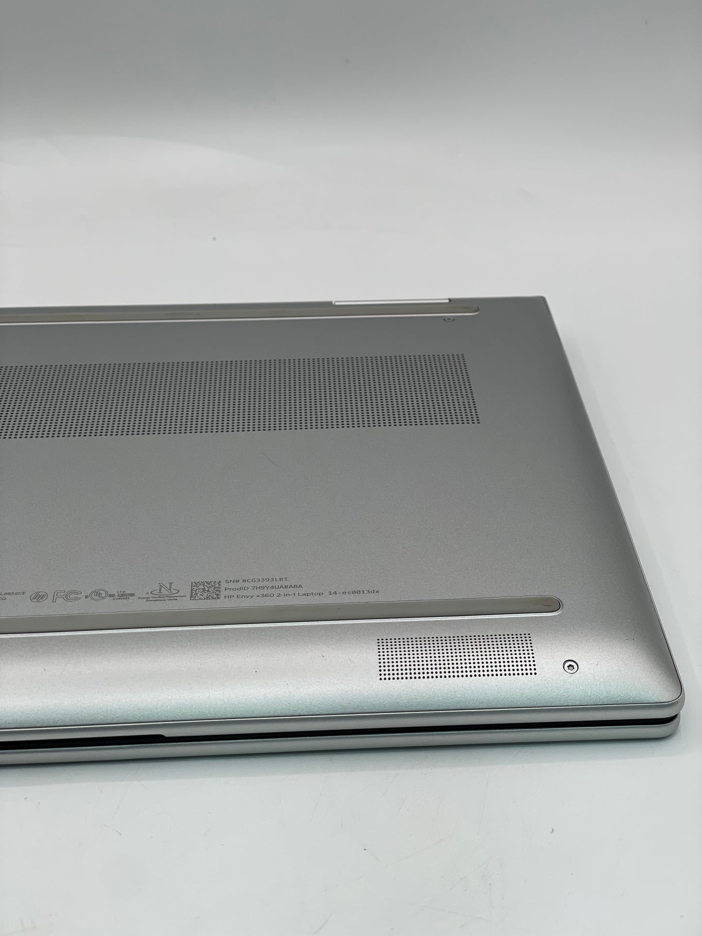 HP Envy x360 2-in-1 Laptop 14-es0013dx 14" i5-1335U 1.3GHz 8GB RAM 256GB SSD