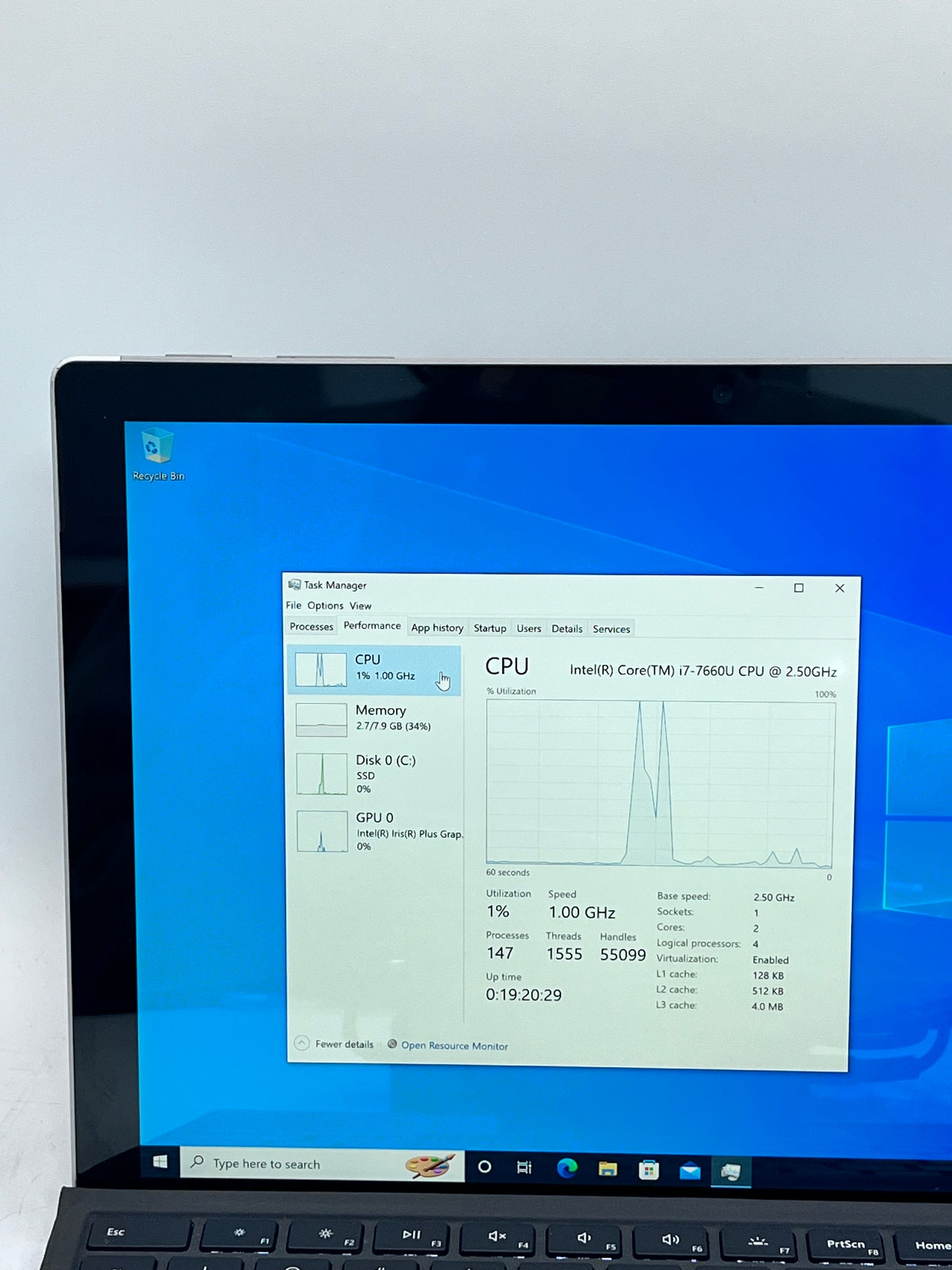 Microsoft Surface Pro 1796 12.3" Core i7-7660U 2.5GHz 8GB RAM 256GB