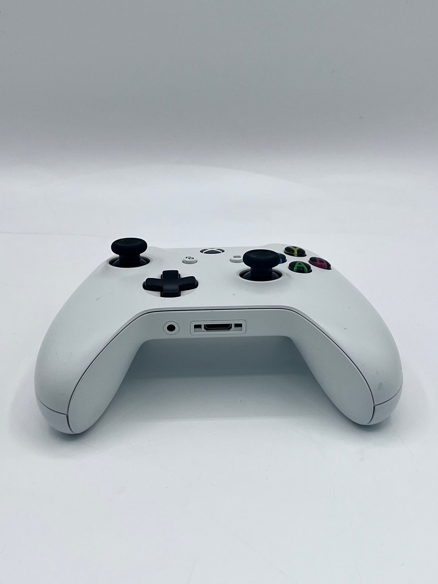 Microsoft Xbox One S Series Model 1681 Console w/ controllers and cords Tested