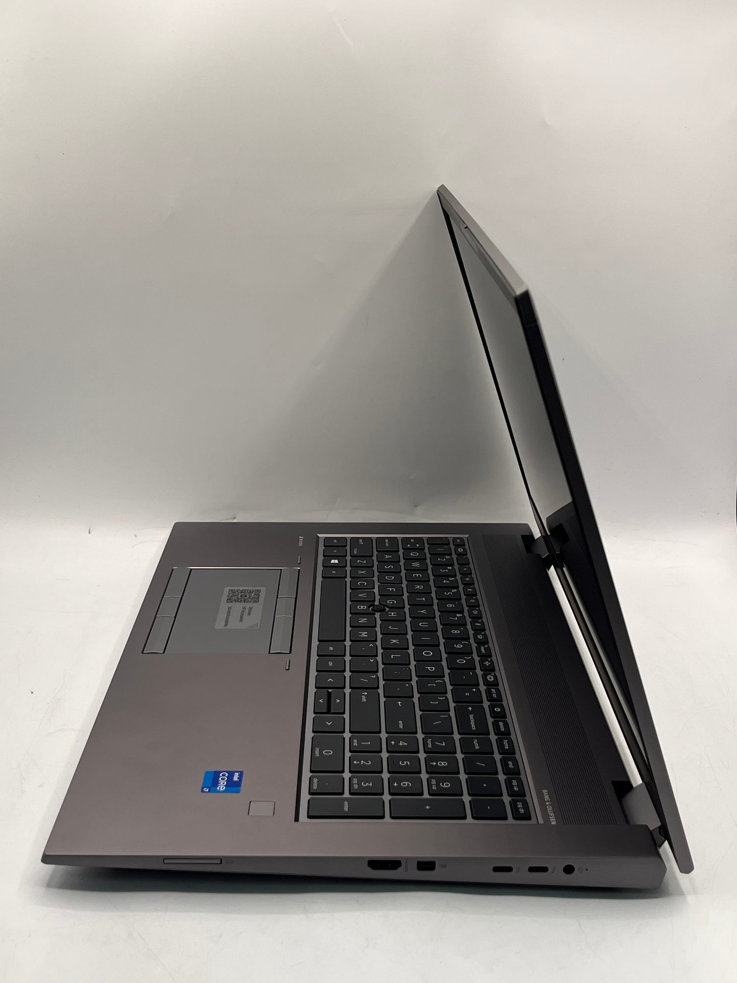 HP Fury 17" G8 Laptop Core i7-11800H 11th Gen 32GB 512GB RTX A2000