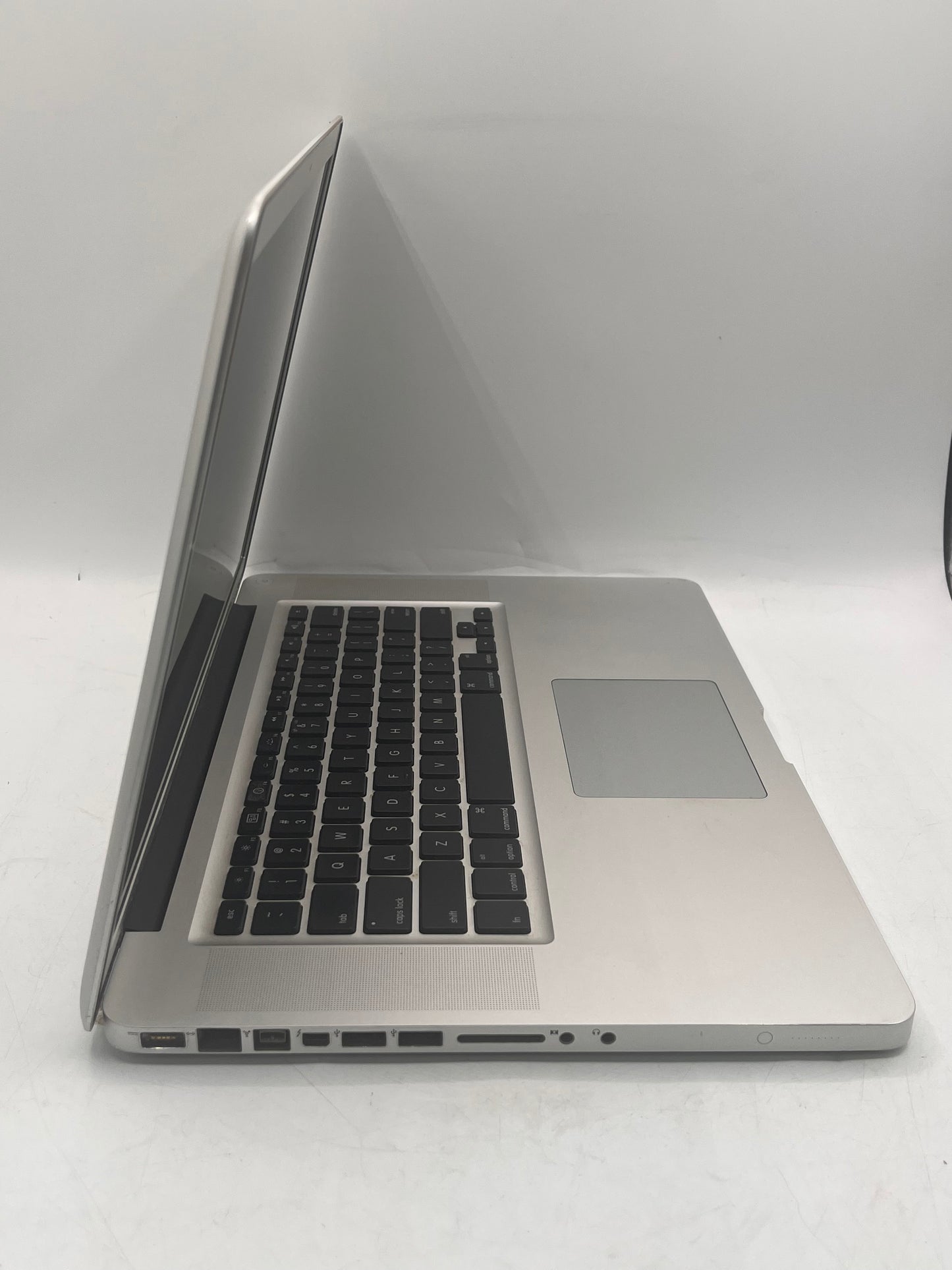 Apple MacBook Pro 15" A1286 2011 Laptop 8GB 256GB Silver NO OS