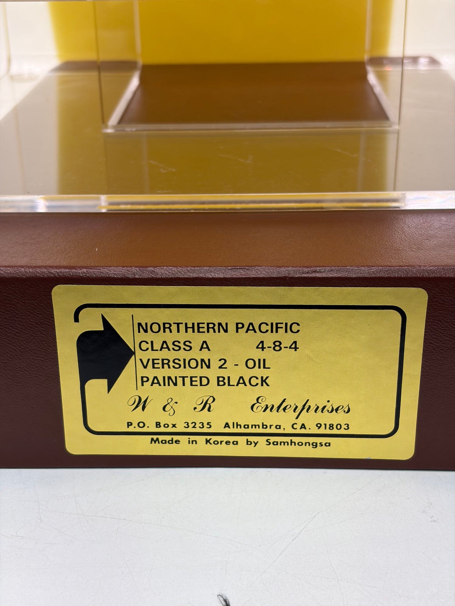 W&R Enterprises Northern Pacific Class A 4-8-4 Version 2 Oil Locomotive & Tender