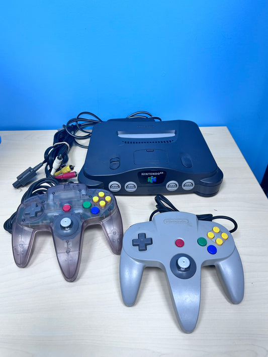 Nintendo 64 N64 1996  Video Game System with 2 Controllers Space Gray