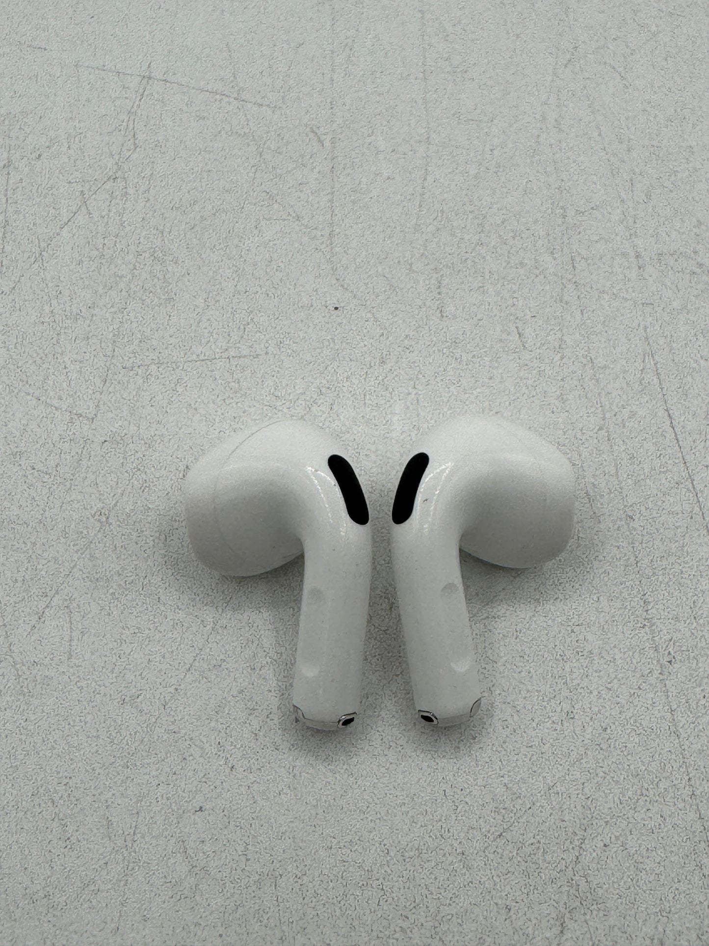 AirPods 4th Gen with MagSafe Charging Case A3058 MXP63LL/A Free Shipping