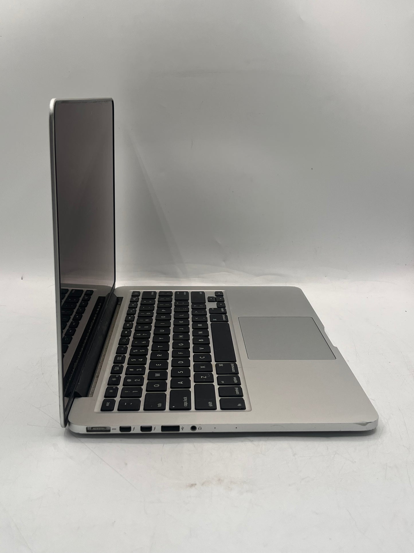 2015  Apple MacBook Pro 13" A1502 128GB 8GB Core i5 Laptop - Silver NO OS